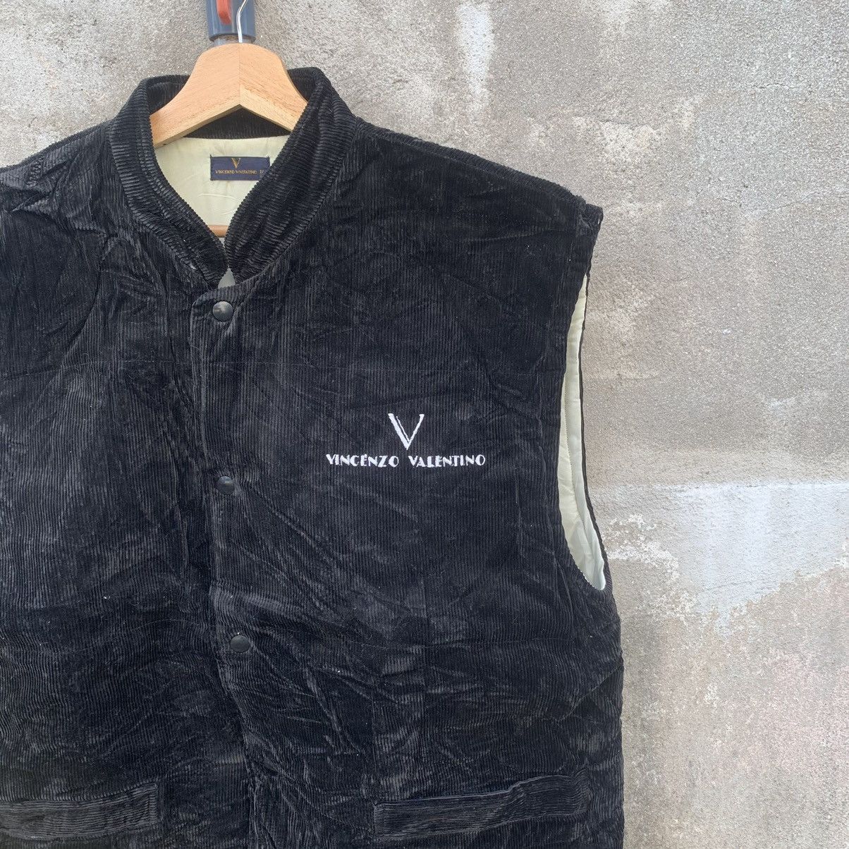 Designer × Japanese Brand Vincenzo Valentino Corduroy Black Button Ups Vest Size US L / EU 52-54 / 3 - 2 Thumbnail