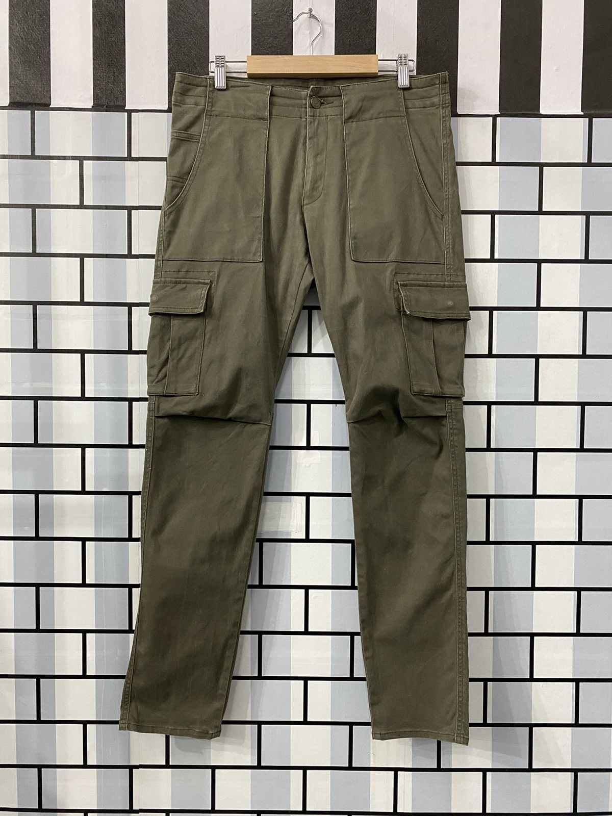 Boycott × Japanese Brand Vintage Boycott Japan Cargo Pants Technical Bush Pocket Slim Size US 32 / EU 48 - 1 Thumbnail