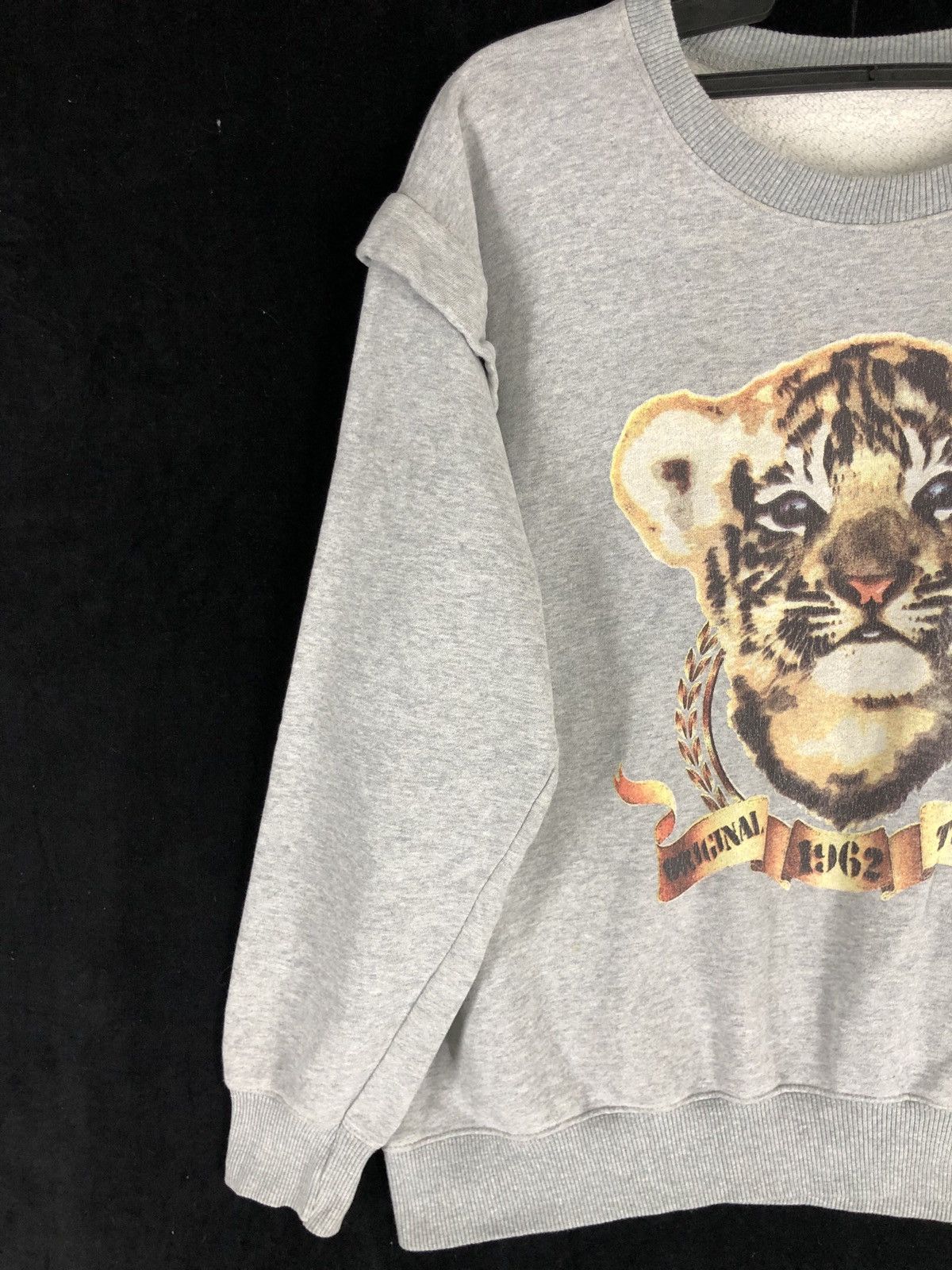 Japanese Brand × Vintage Vintage Tiger Big Print Sweatshirt Crewneck Size US L / EU 52-54 / 3 - 5 Thumbnail