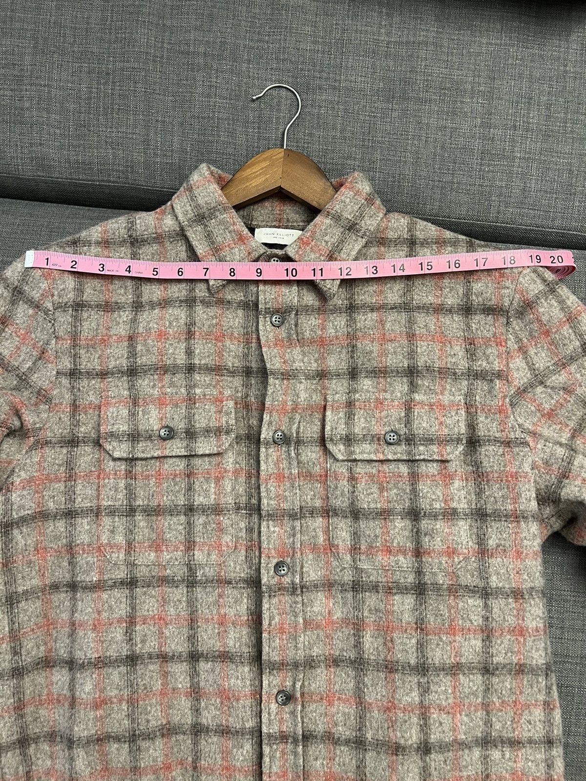 John Elliott John Elliott pre SS19 quilted plaid button up flannel size L Size US L / EU 52-54 / 3 - 2 Thumbnail