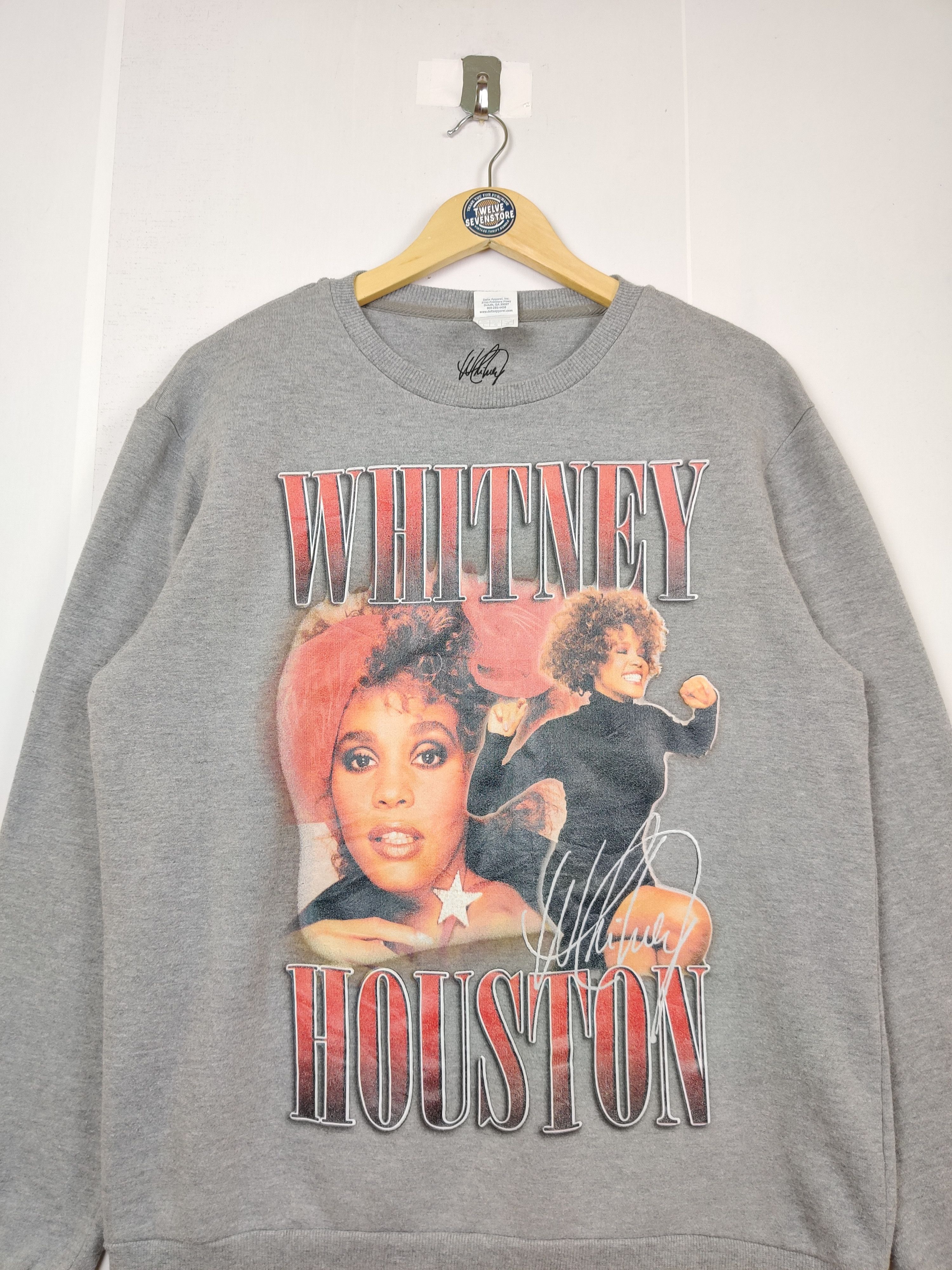 Band Tees Vintage Whitney Houston Crewneck Sweatshirt Size US L / EU 52-54 / 3 - 5 Thumbnail