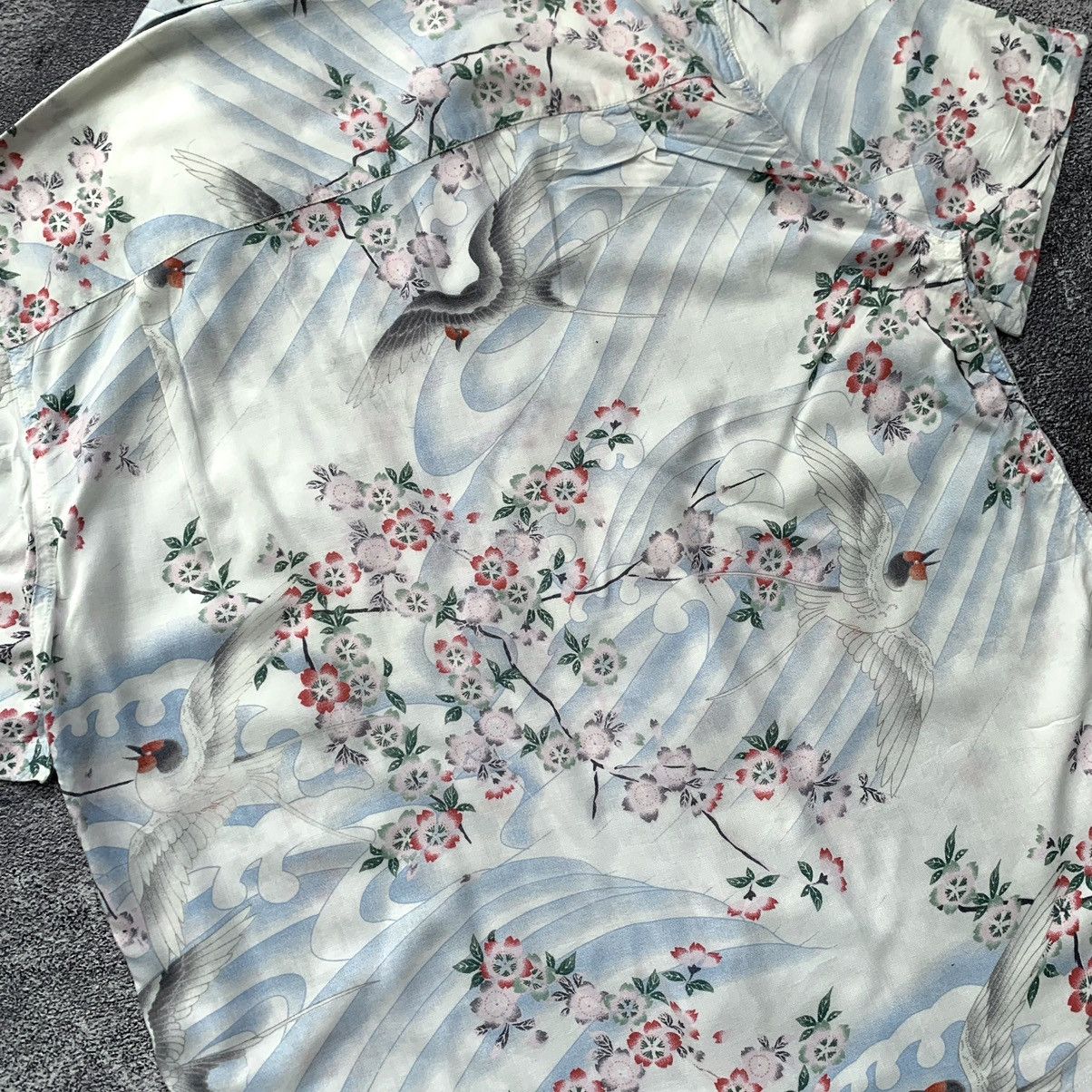 Japanese Brand 🔥 An Original Rayon Flying Bird Hawaiian shirt Size US L / EU 52-54 / 3 - 4 Thumbnail