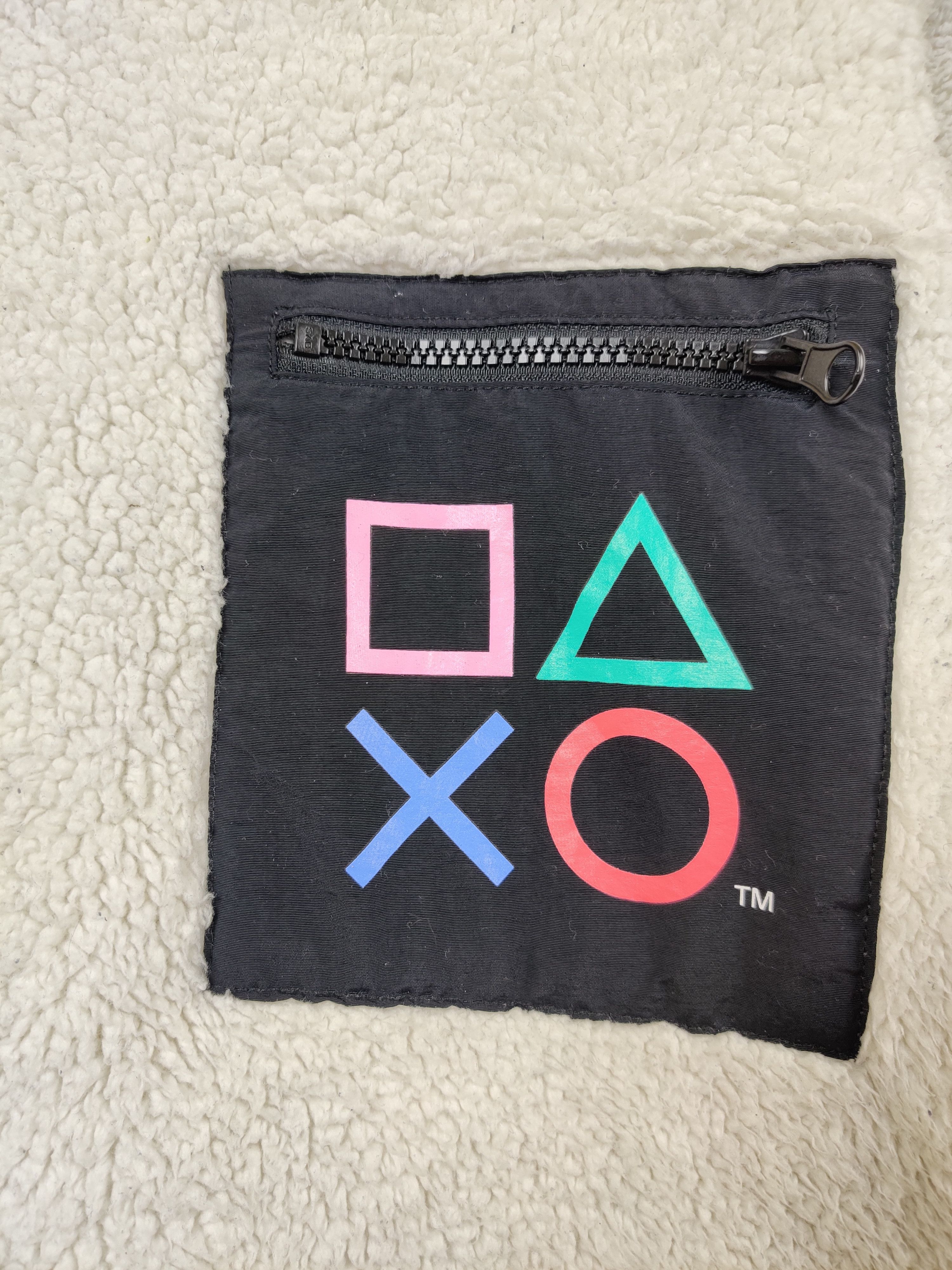 Playstation Vintage Playstation Fleece Embroidery Sweatshirt Size US S / EU 44-46 / 1 - 6 Thumbnail
