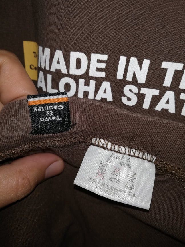 Other Town&Country Big Logo Tshirt Made in The Aloha State (c24) Size US L / EU 52-54 / 3 - 8 Thumbnail