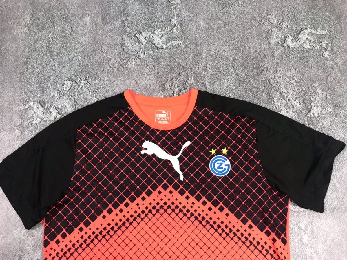 Puma GRASSHOPPERS ZURICH FC SWITZERLAND PUMA,SOCCER JERSEY,SIZE L Size US L / EU 52-54 / 3 - 3 Thumbnail