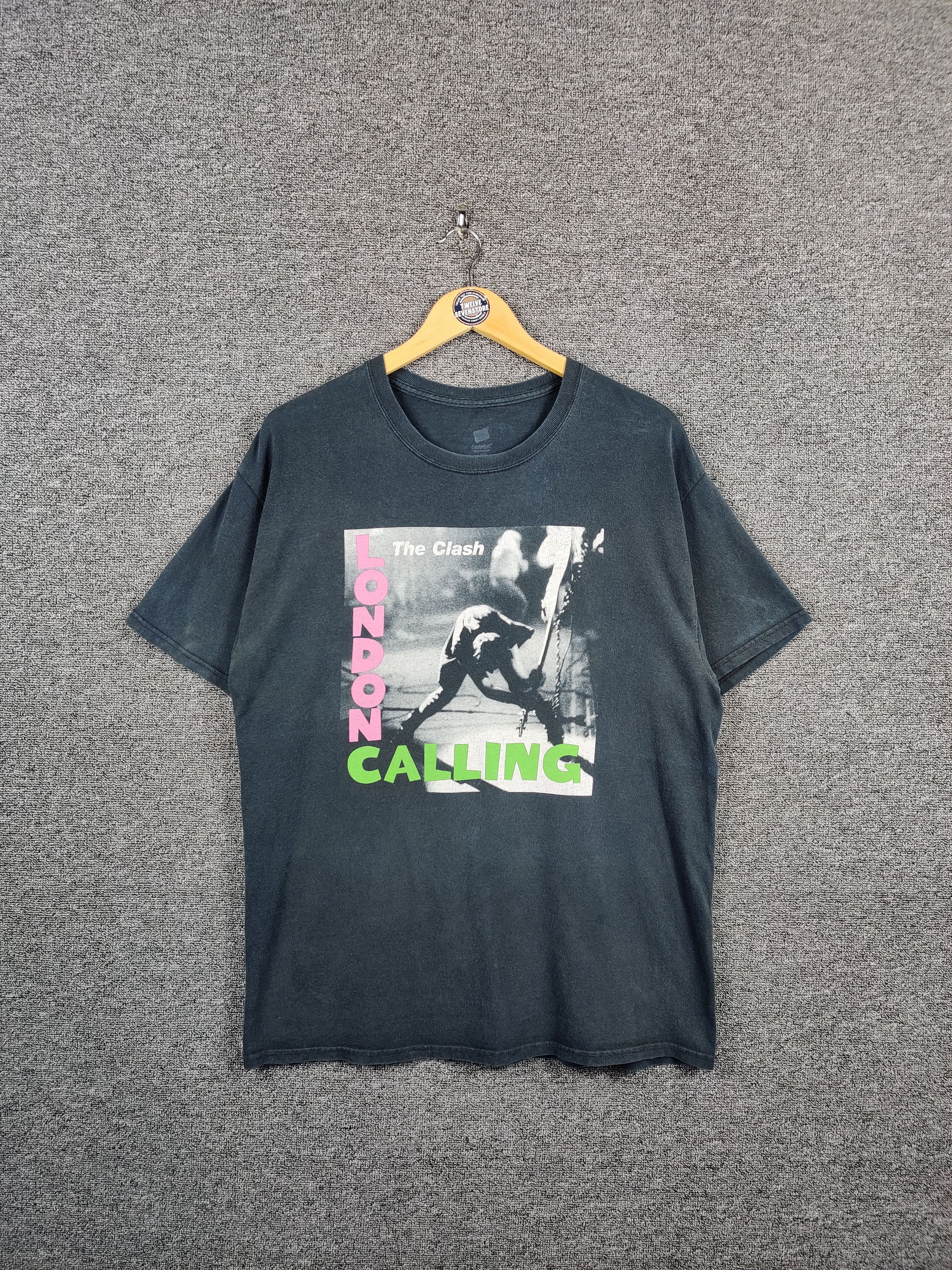 Band Tees Vintage The Clash London Calling Punk Rock Band Tee Tshirt Size US L / EU 52-54 / 3 - 1 Thumbnail