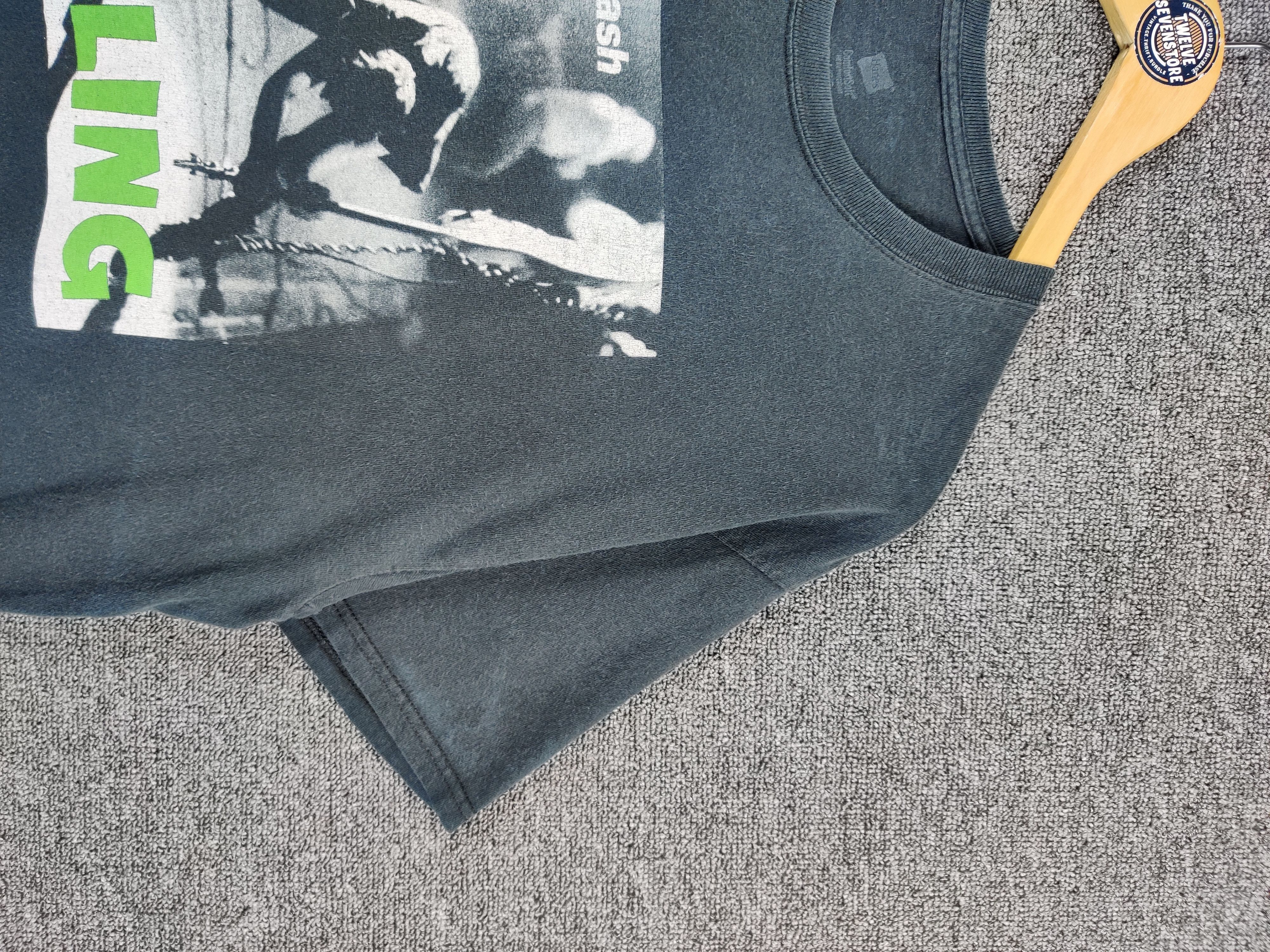 Band Tees Vintage The Clash London Calling Punk Rock Band Tee Tshirt Size US L / EU 52-54 / 3 - 3 Thumbnail