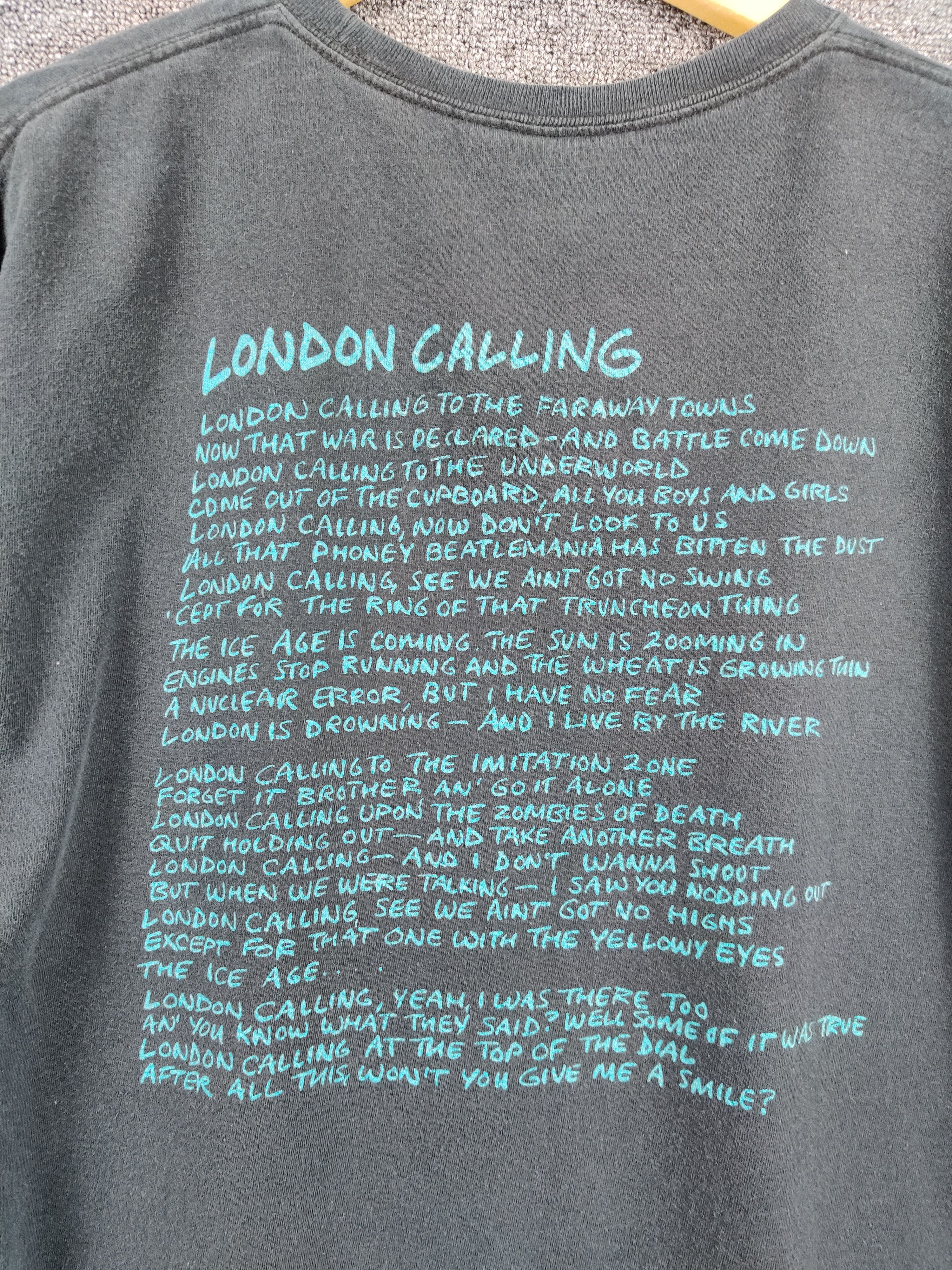 Band Tees Vintage The Clash London Calling Punk Rock Band Tee Tshirt Size US L / EU 52-54 / 3 - 7 Thumbnail
