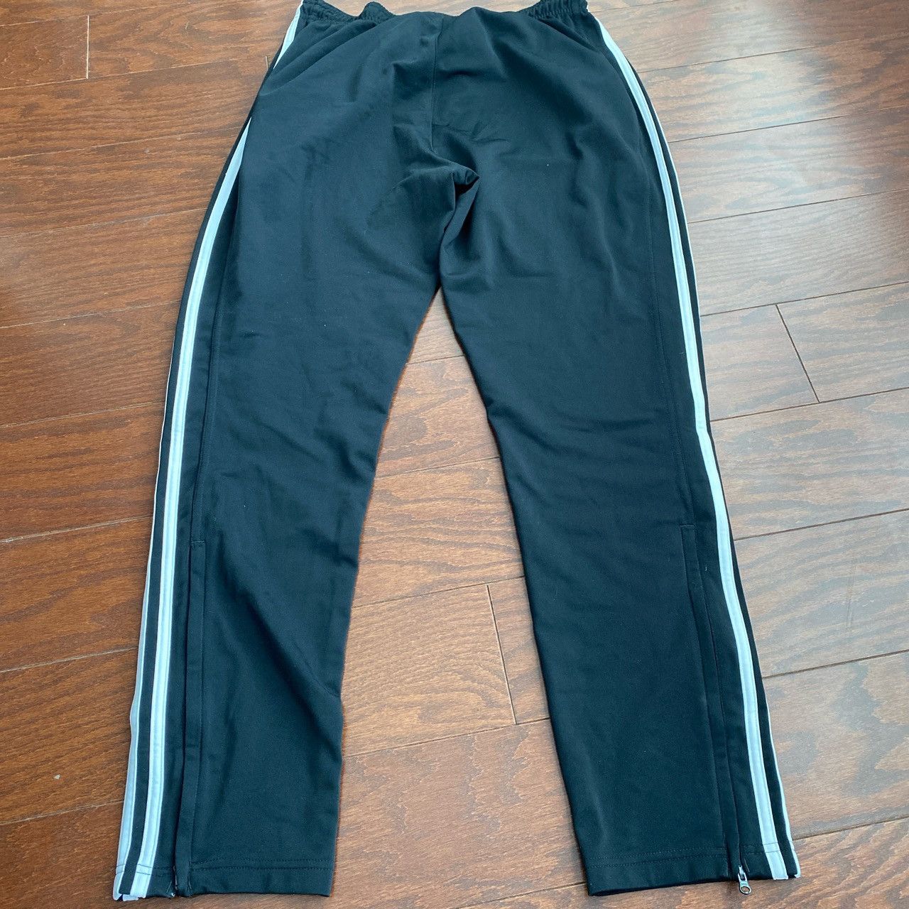 Adidas Adidas black and white striped track athletic pant large Size US 33 - 3 Thumbnail