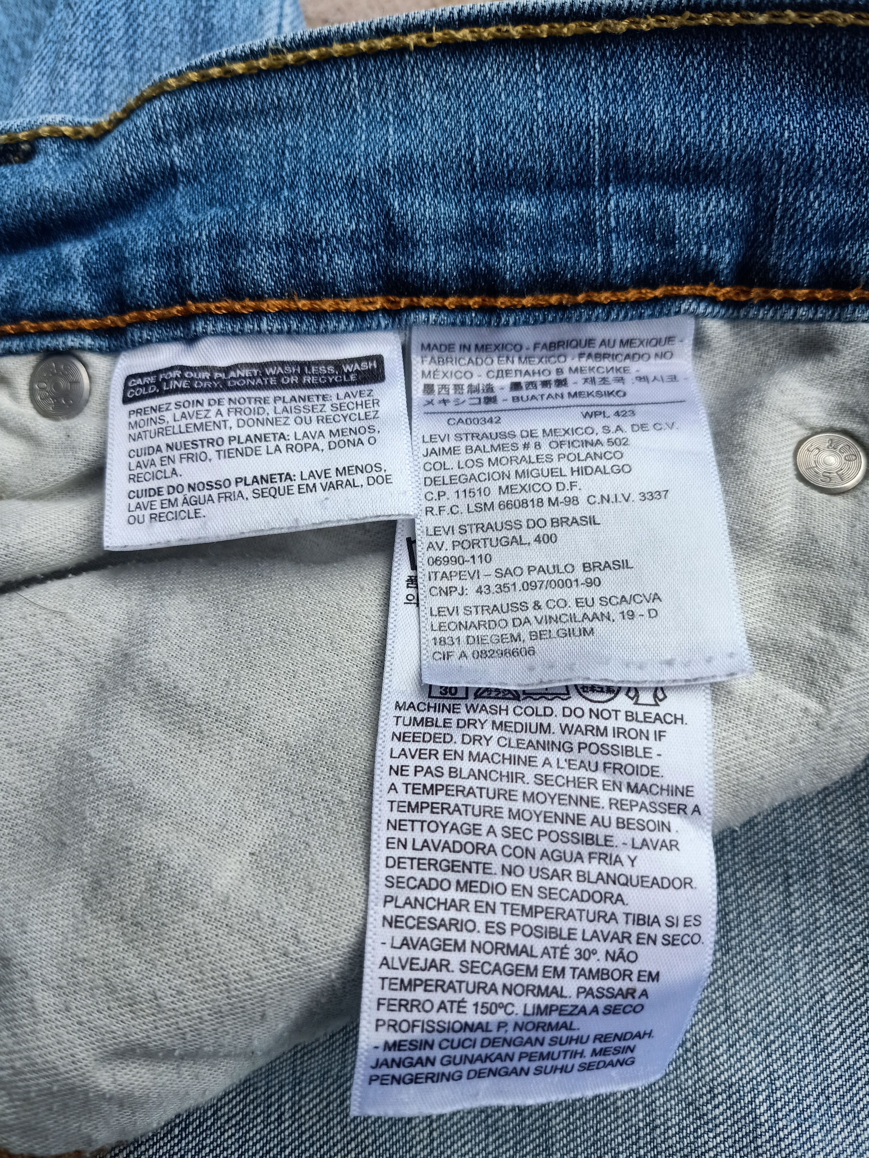 Levi's Vintage Distressed Levis light Blue Wash jeans Size US 31 - 4 Thumbnail
