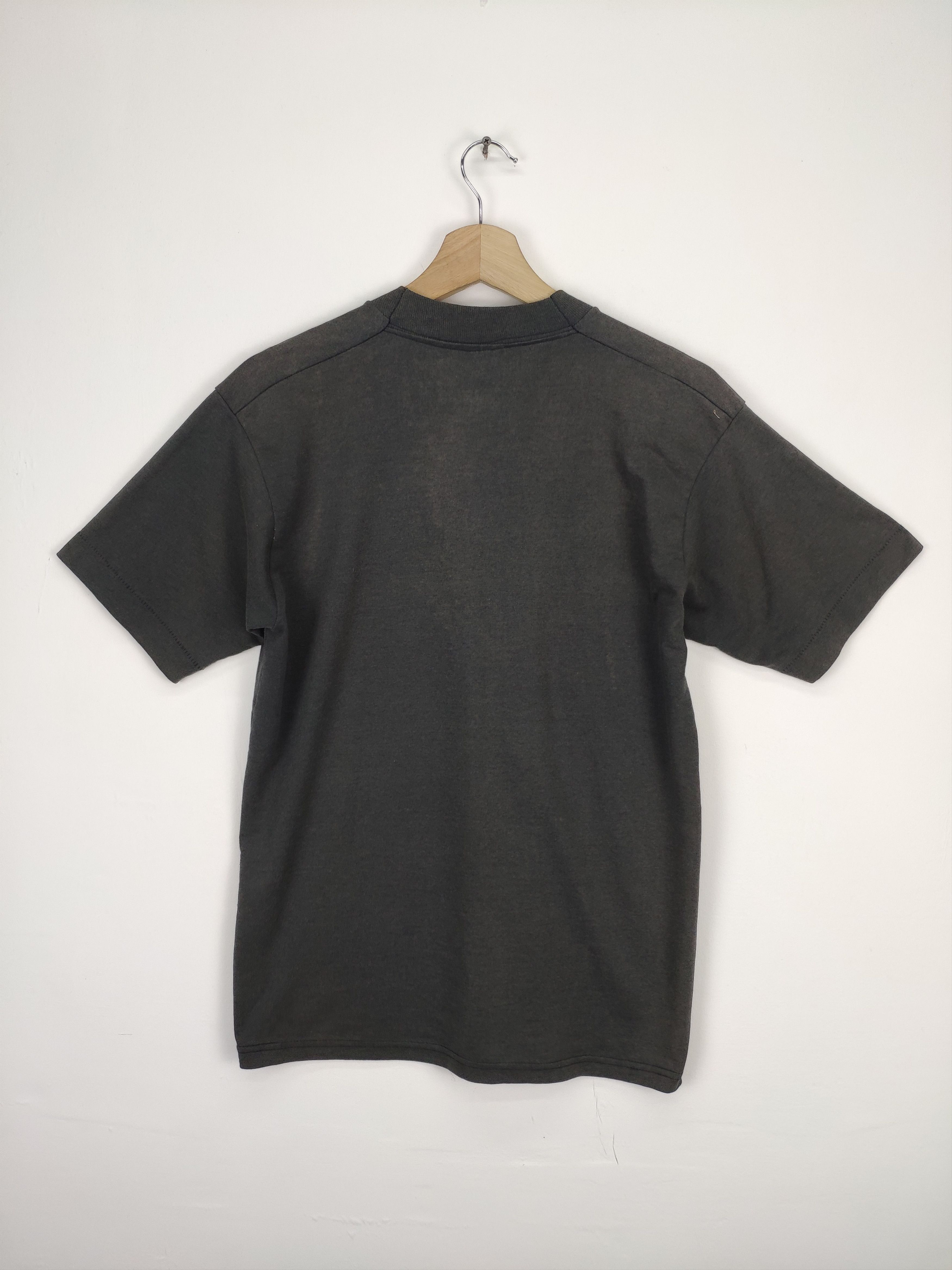 Band Tees × Vintage Vintage Elvis Presley T Shirt Copyright 1987 Size US M / EU 48-50 / 2 - 15 Thumbnail