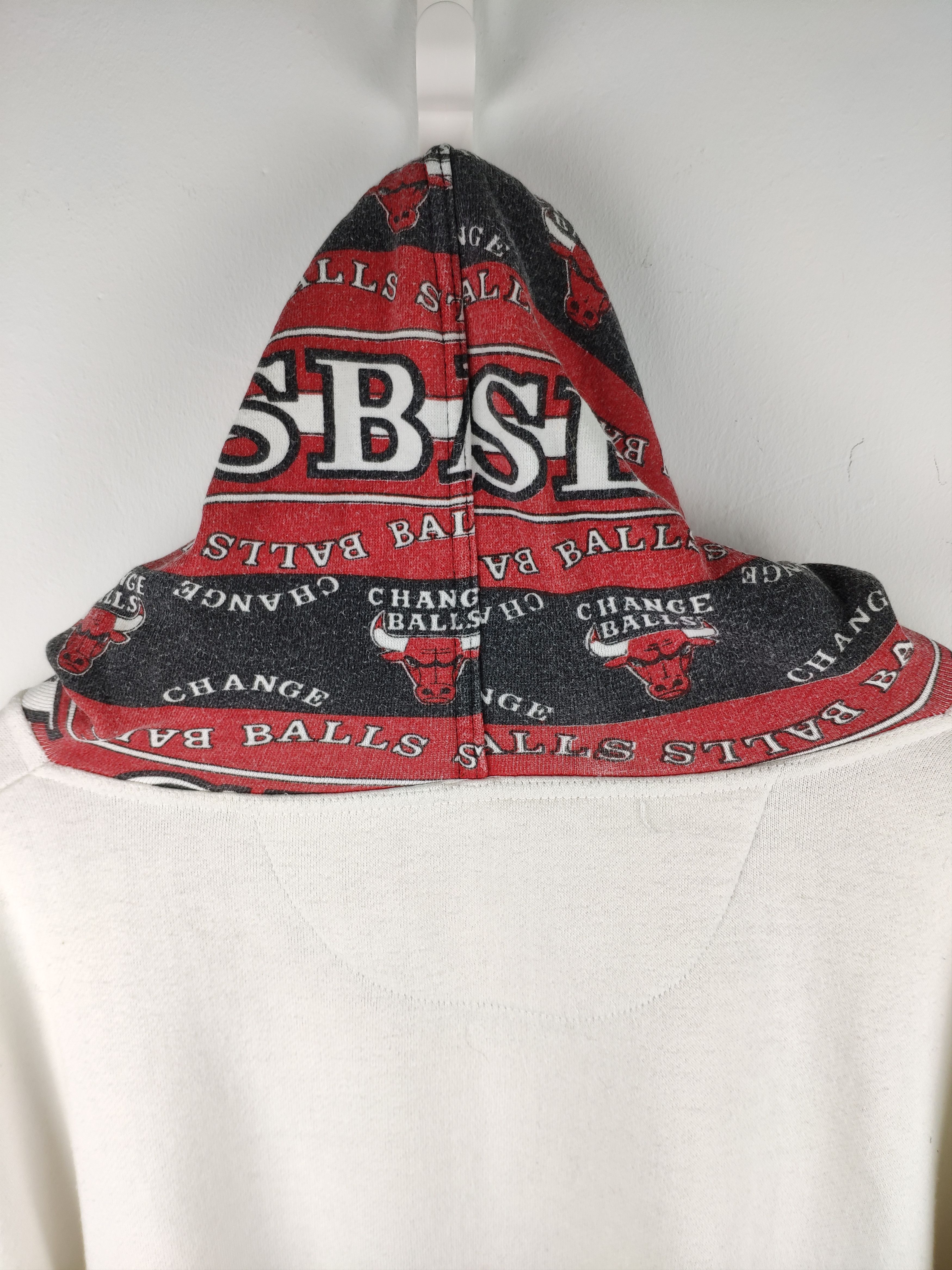NBA × Vintage Vintage Chicago Bull Hoodie Parody Change Bull Size US XXL / EU 58 / 5 - 13 Thumbnail