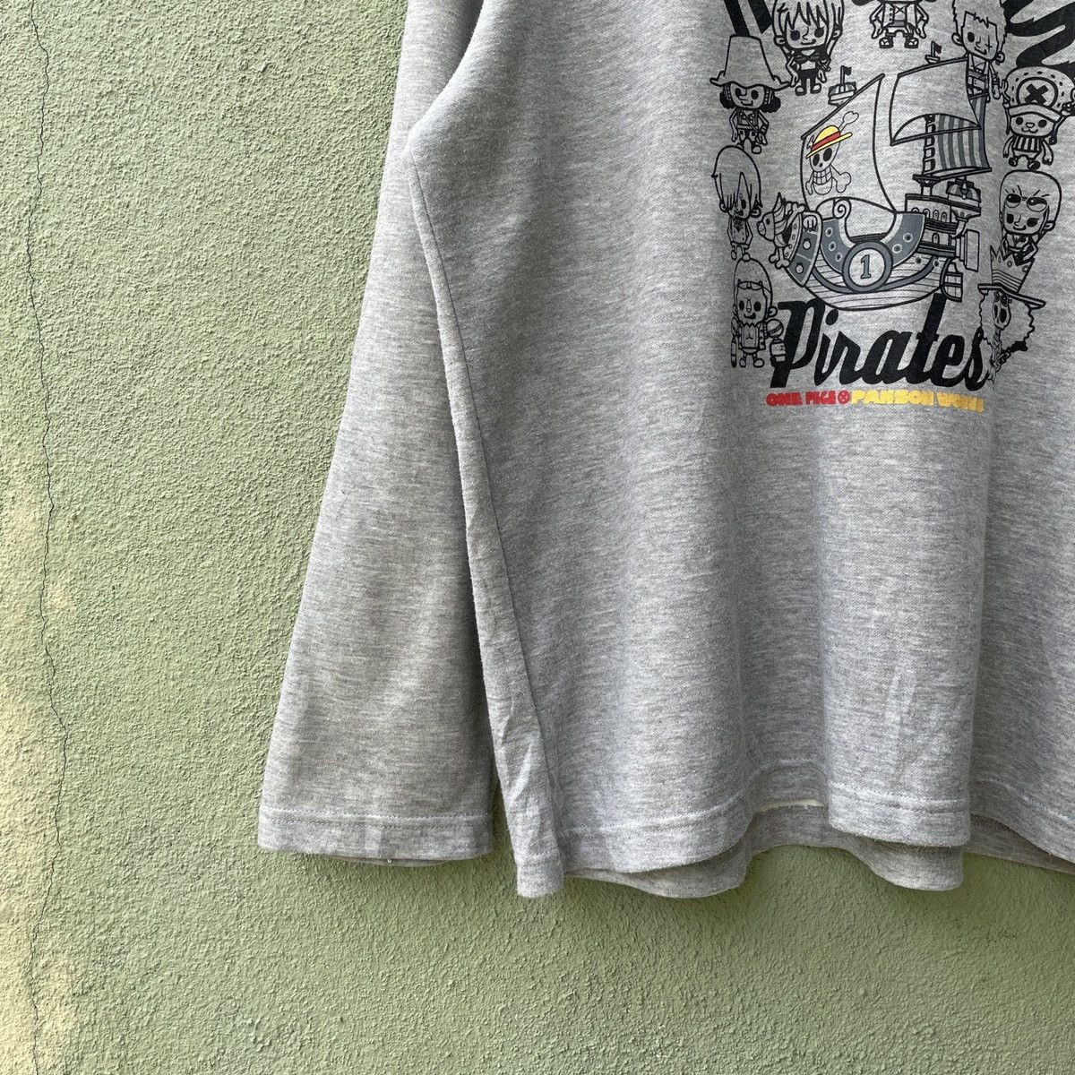 Japanese Brand Vintag One Piece All Crew Member Big Logo Long Sleeve Shirt Size US XL / EU 56 / 4 - 4 Thumbnail