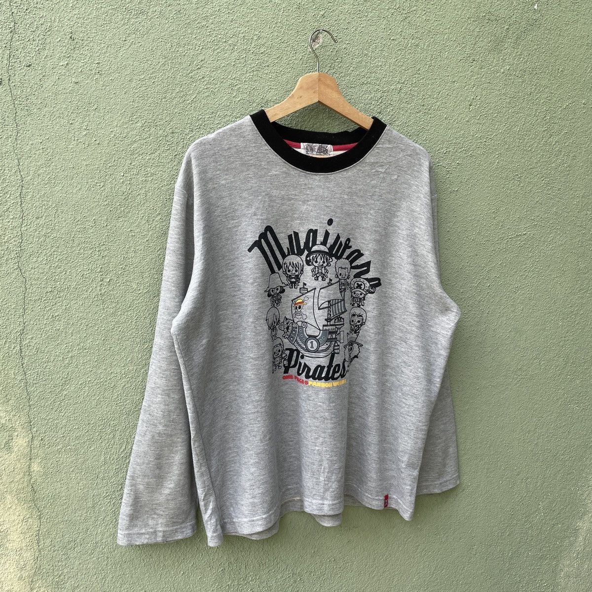 Japanese Brand Vintag One Piece All Crew Member Big Logo Long Sleeve Shirt Size US XL / EU 56 / 4 - 2 Thumbnail