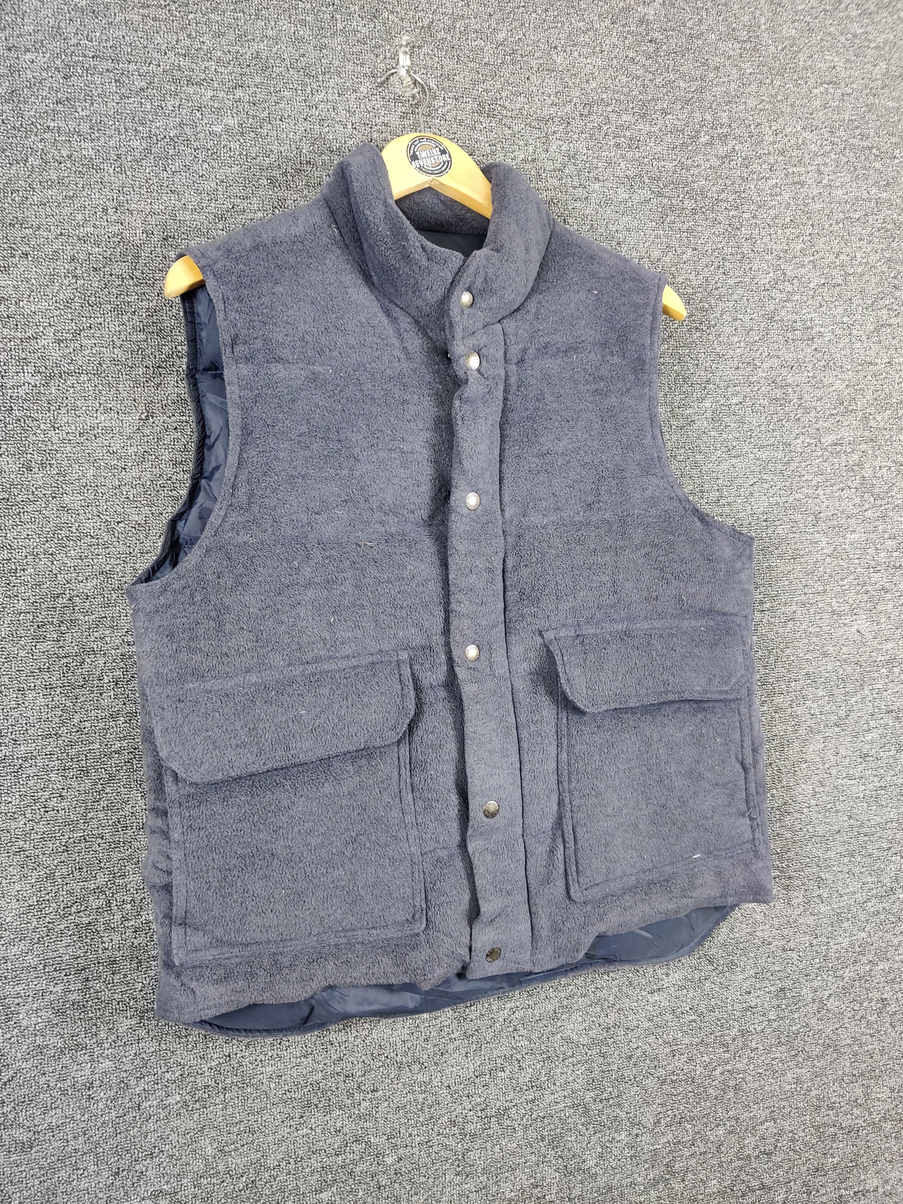 Japanese Brand × Uniqlo × Vintage Vintage Japanese Brand Uniqlo Puffer Vest Size US L / EU 52-54 / 3 - 3 Thumbnail