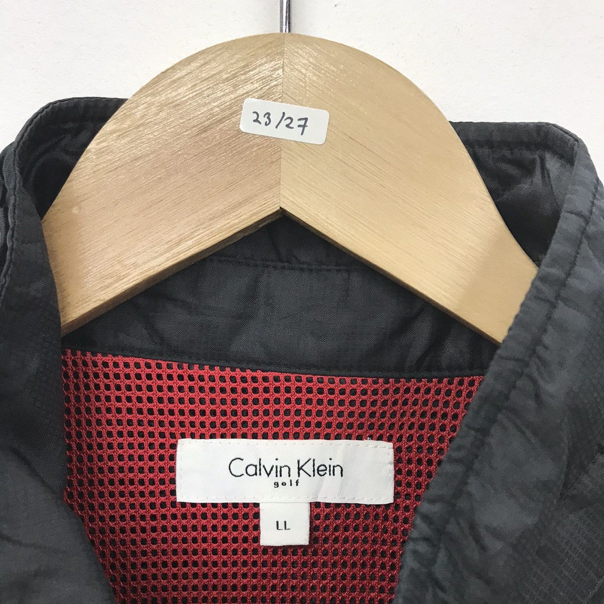 Calvin Klein *Rare!! Calvin Klein Light Vest Size US XL / EU 56 / 4 - 7 Thumbnail