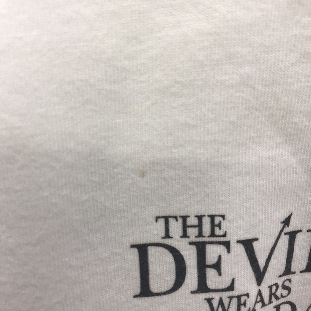 Japanese Brand × Uniqlo Rare!! Uniqlo X Movie The Devil Wears Prada Tee Size US XL / EU 56 / 4 - 12 Thumbnail