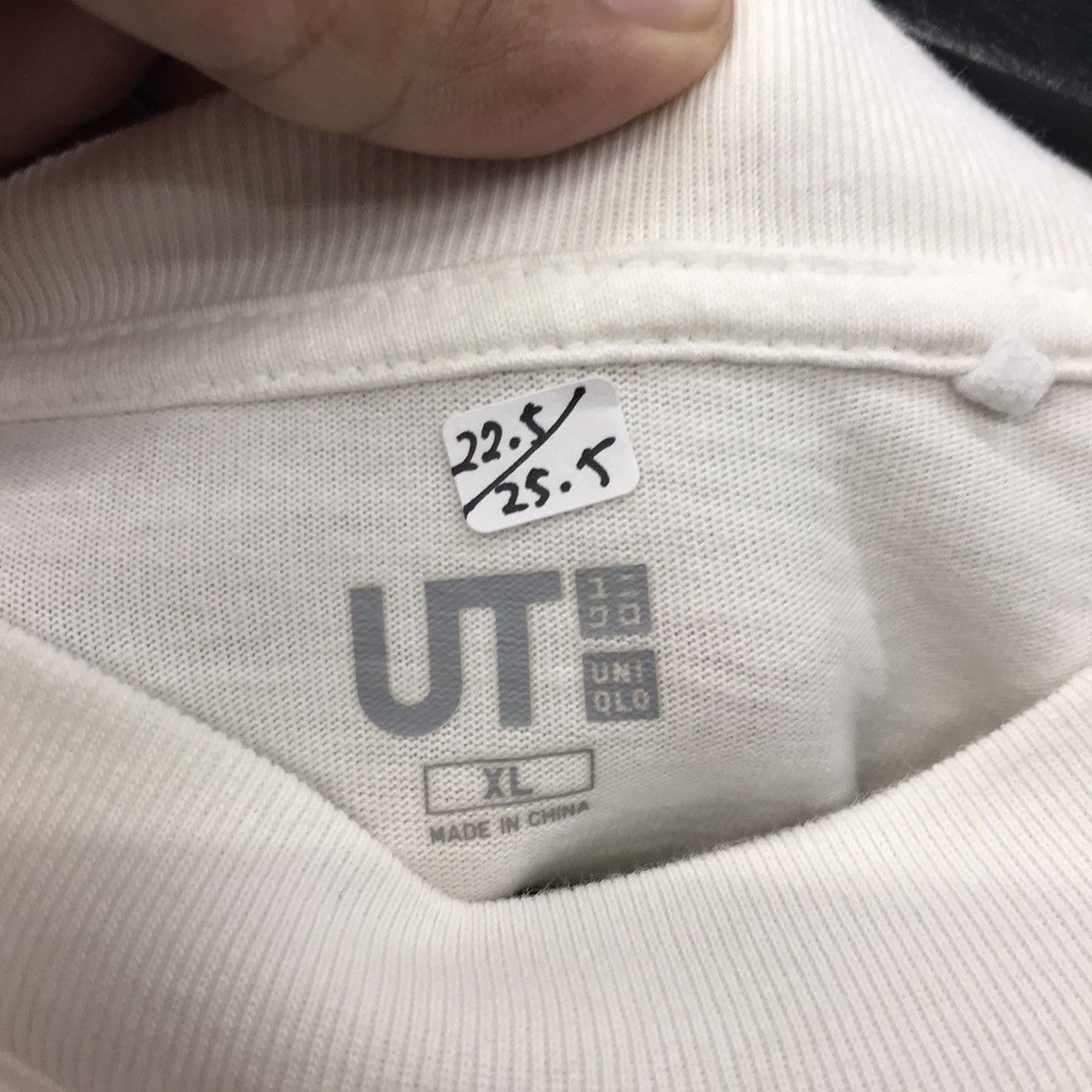 Japanese Brand × Uniqlo Rare!! Uniqlo X Movie The Devil Wears Prada Tee Size US XL / EU 56 / 4 - 16 Thumbnail