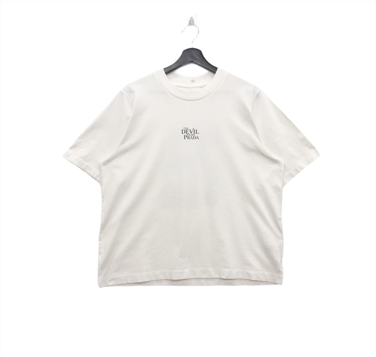 Japanese Brand × Uniqlo Rare!! Uniqlo X Movie The Devil Wears Prada Tee Size US XL / EU 56 / 4 - 2 Thumbnail
