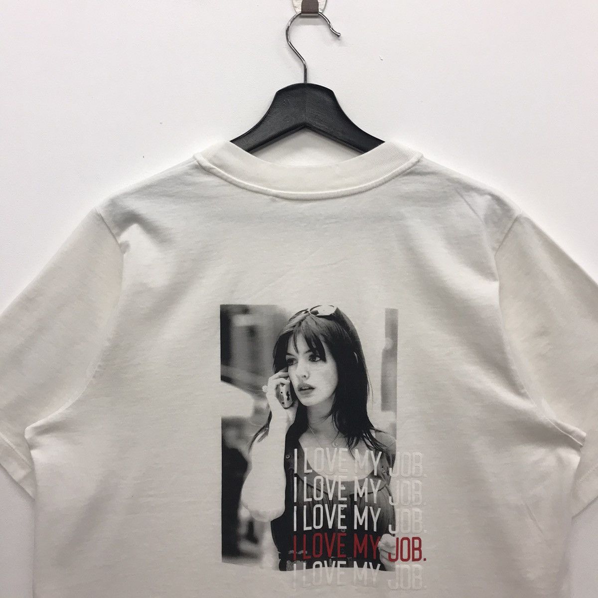 Japanese Brand × Uniqlo Rare!! Uniqlo X Movie The Devil Wears Prada Tee Size US XL / EU 56 / 4 - 13 Thumbnail