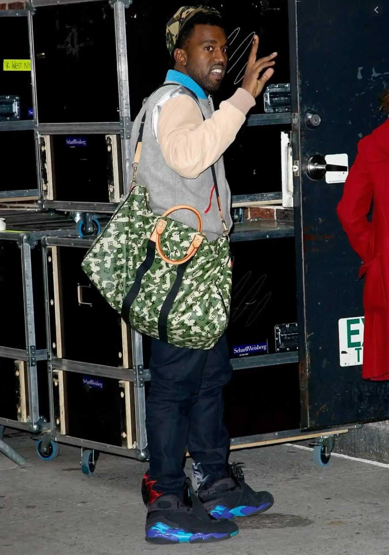 Louis Vuitton × Takashi Murakami Louis Vuitton monogramouflage camo duffle boston keepall Size ONE SIZE - 15 Thumbnail