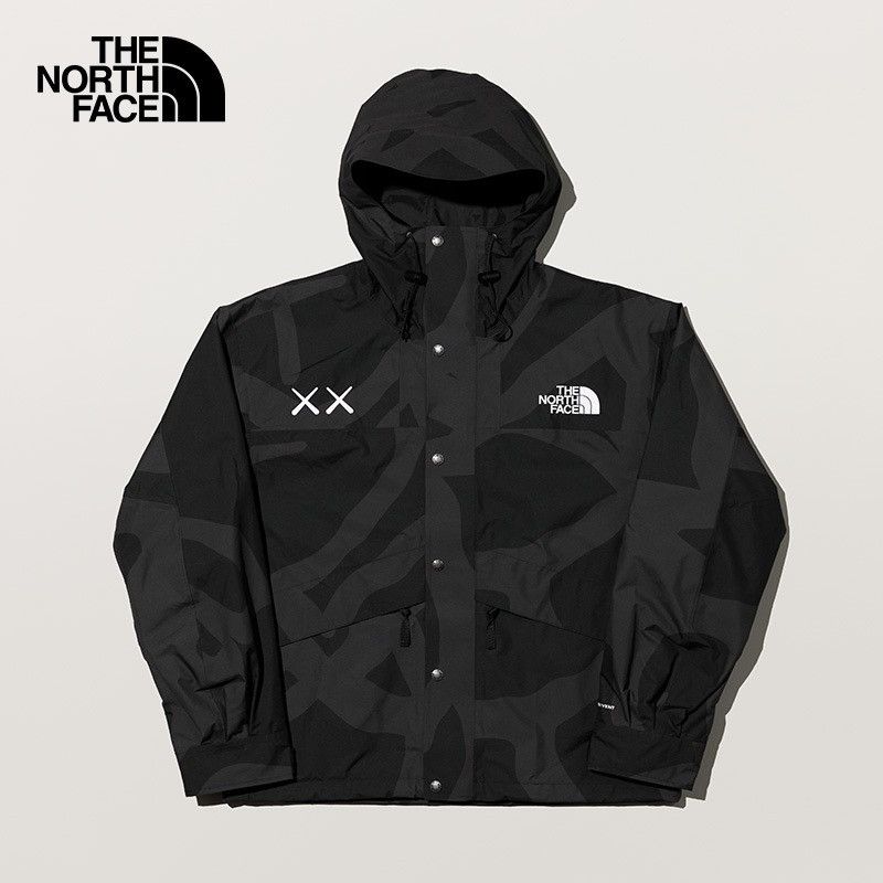 Kaws × The North Face XX KAWS retro 1986 mountain jacket Moonlight ivory Size US S / EU 44-46 / 1 - 8 Thumbnail