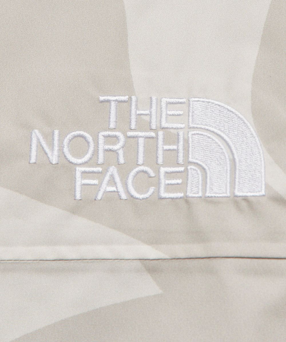 Kaws × The North Face XX KAWS retro 1986 mountain jacket Moonlight ivory Size US L / EU 52-54 / 3 - 5 Thumbnail