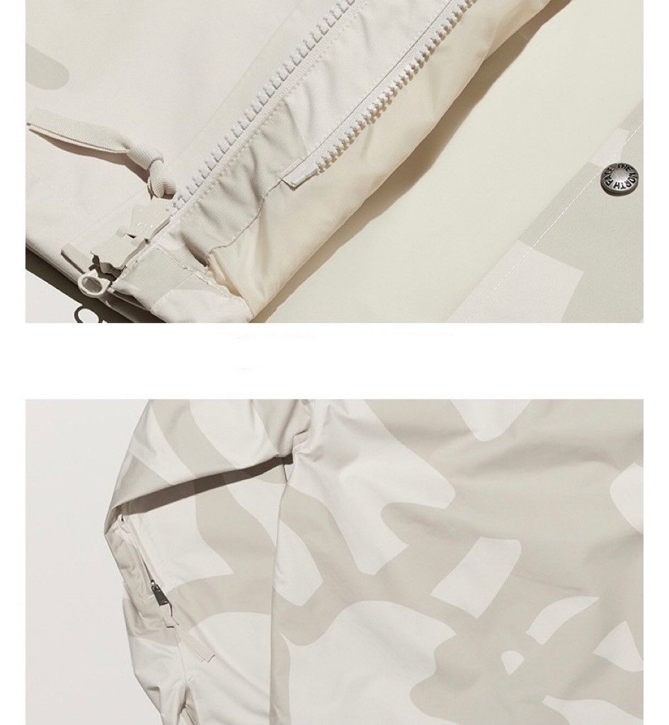Kaws × The North Face XX KAWS retro 1986 mountain jacket Moonlight ivory Size US L / EU 52-54 / 3 - 13 Thumbnail