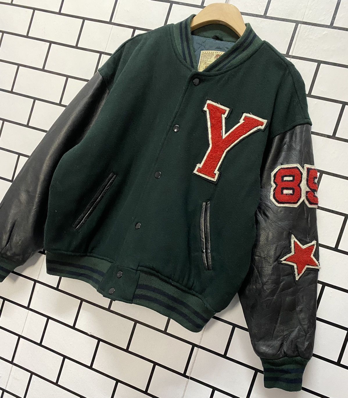 Vintage Vintage Back Drop Champion Leather Wool Varsity Jacket Size US L / EU 52-54 / 3 - 5 Thumbnail