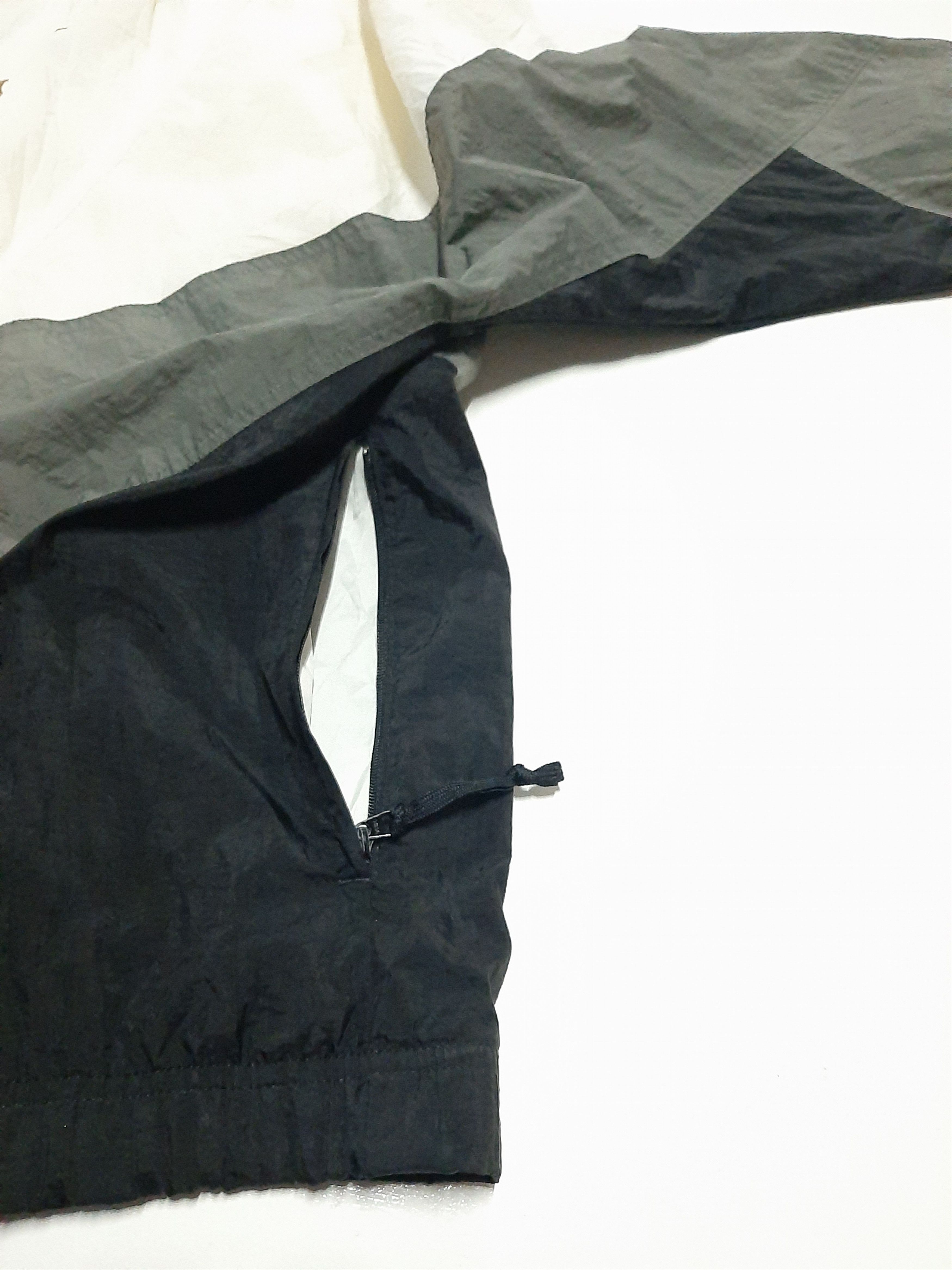 Nike × Vintage VTG 90s NIKE WINDBREAKER BIG LOGO JACKET Size US XL / EU 56 / 4 - 5 Thumbnail