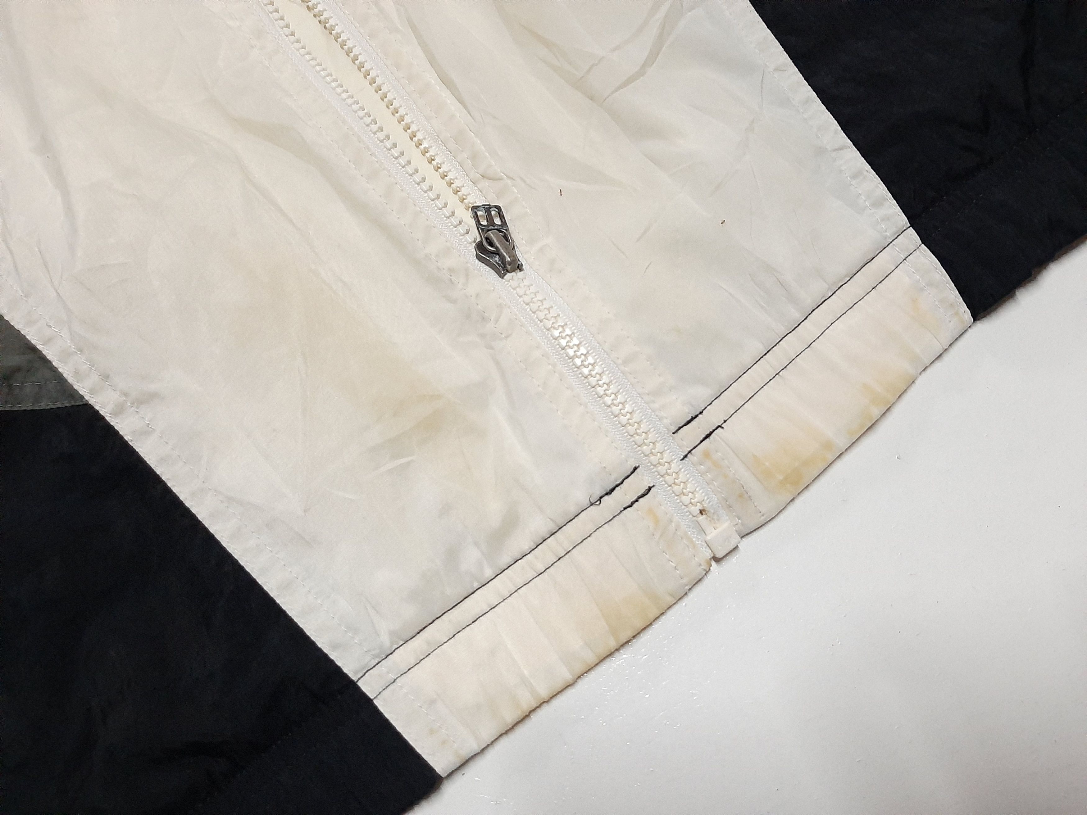Nike × Vintage VTG 90s NIKE WINDBREAKER BIG LOGO JACKET Size US XL / EU 56 / 4 - 7 Thumbnail
