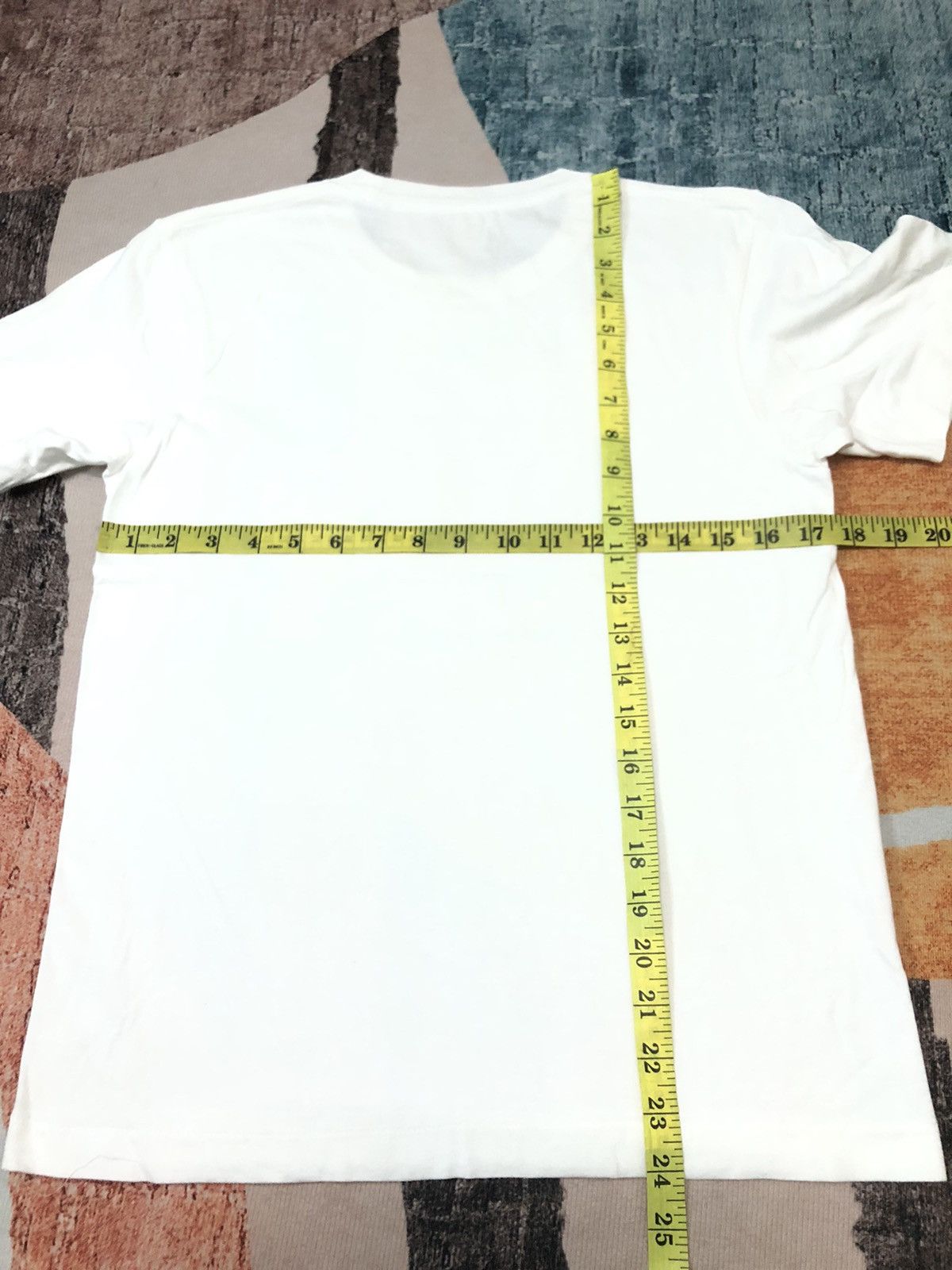 Kaws × Peanuts × Uniqlo KAWS x SNOOPY x UNIQLO PHOTO SHIRT Size US S / EU 44-46 / 1 - 7 Thumbnail