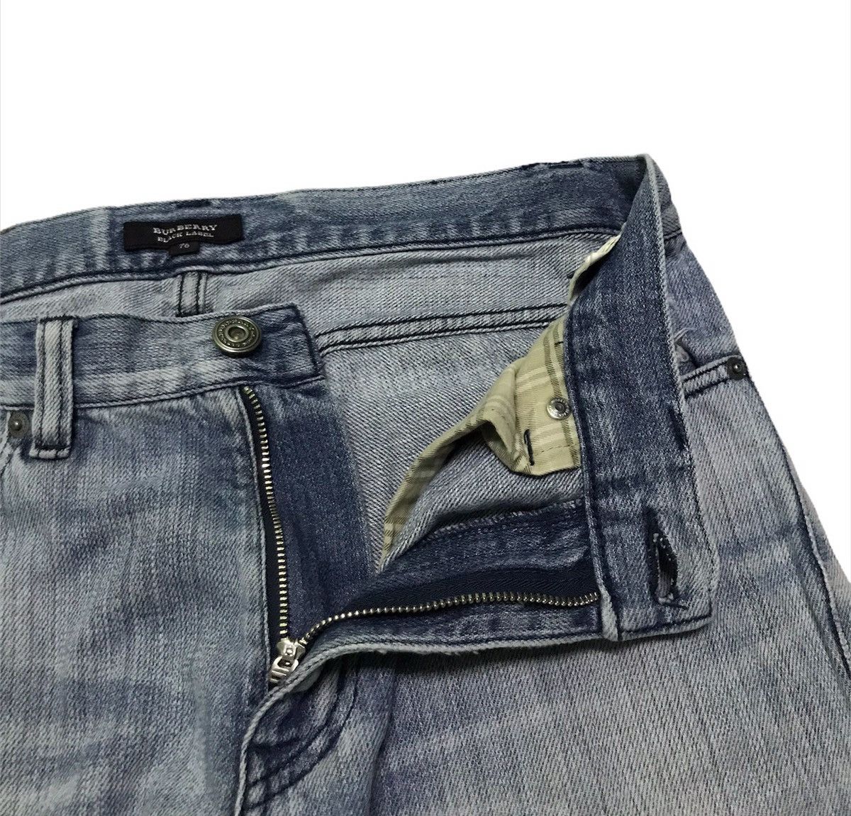 Burberry 32x30 Burberry light wash denim jeans Size 32" / US 10 / IT 46 - 6 Thumbnail