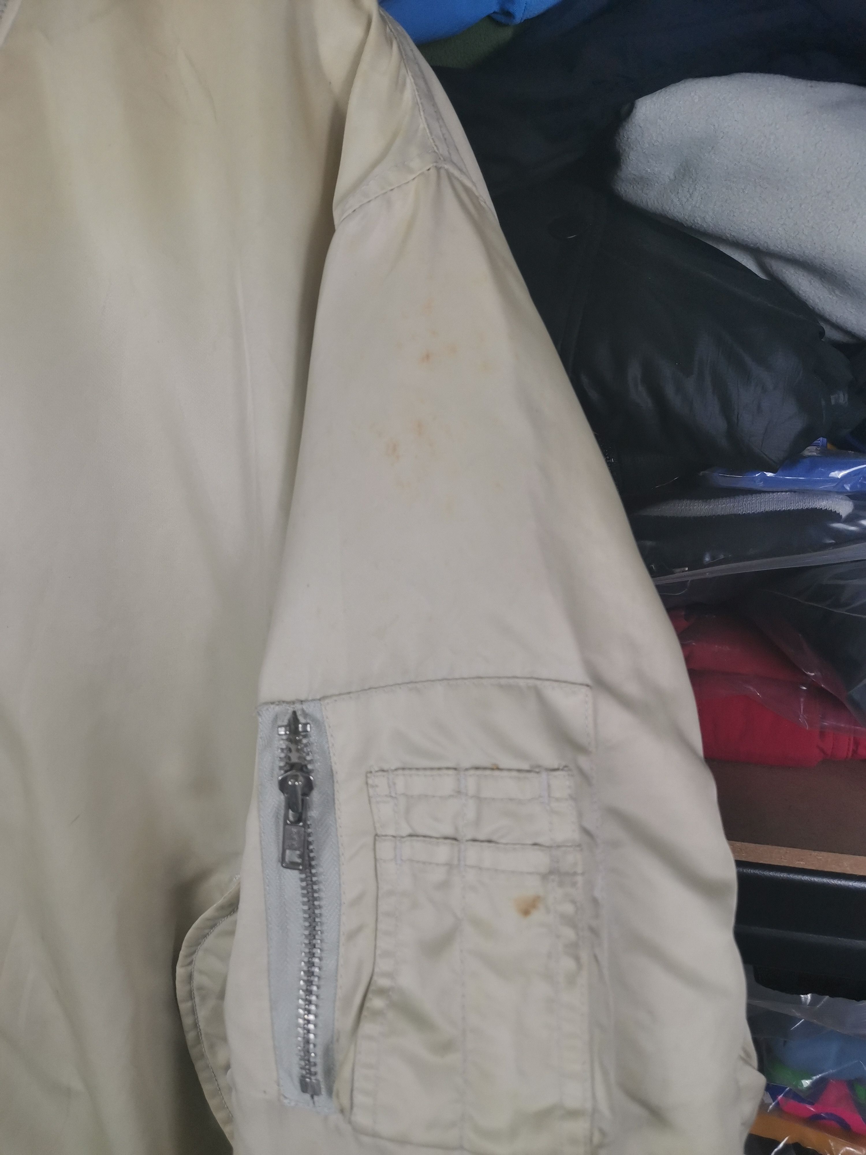 Japanese Brand Vintage Trashed 90s Uniqlo Flight Bomber Jacket Sun Faded Size US XL / EU 56 / 4 - 4 Thumbnail