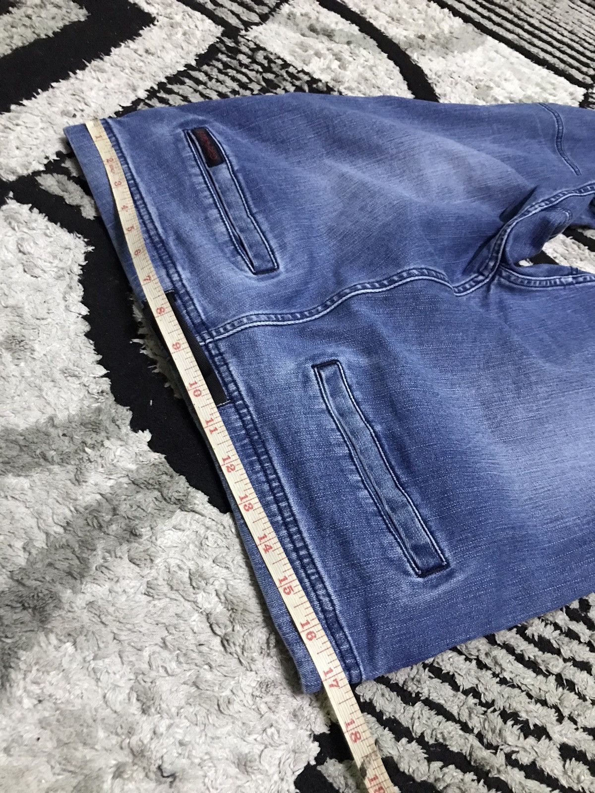 Gramicci 34x28 Gramicci sweatpants distressed light wash blue pants Size US 34 / EU 50 - 6 Thumbnail