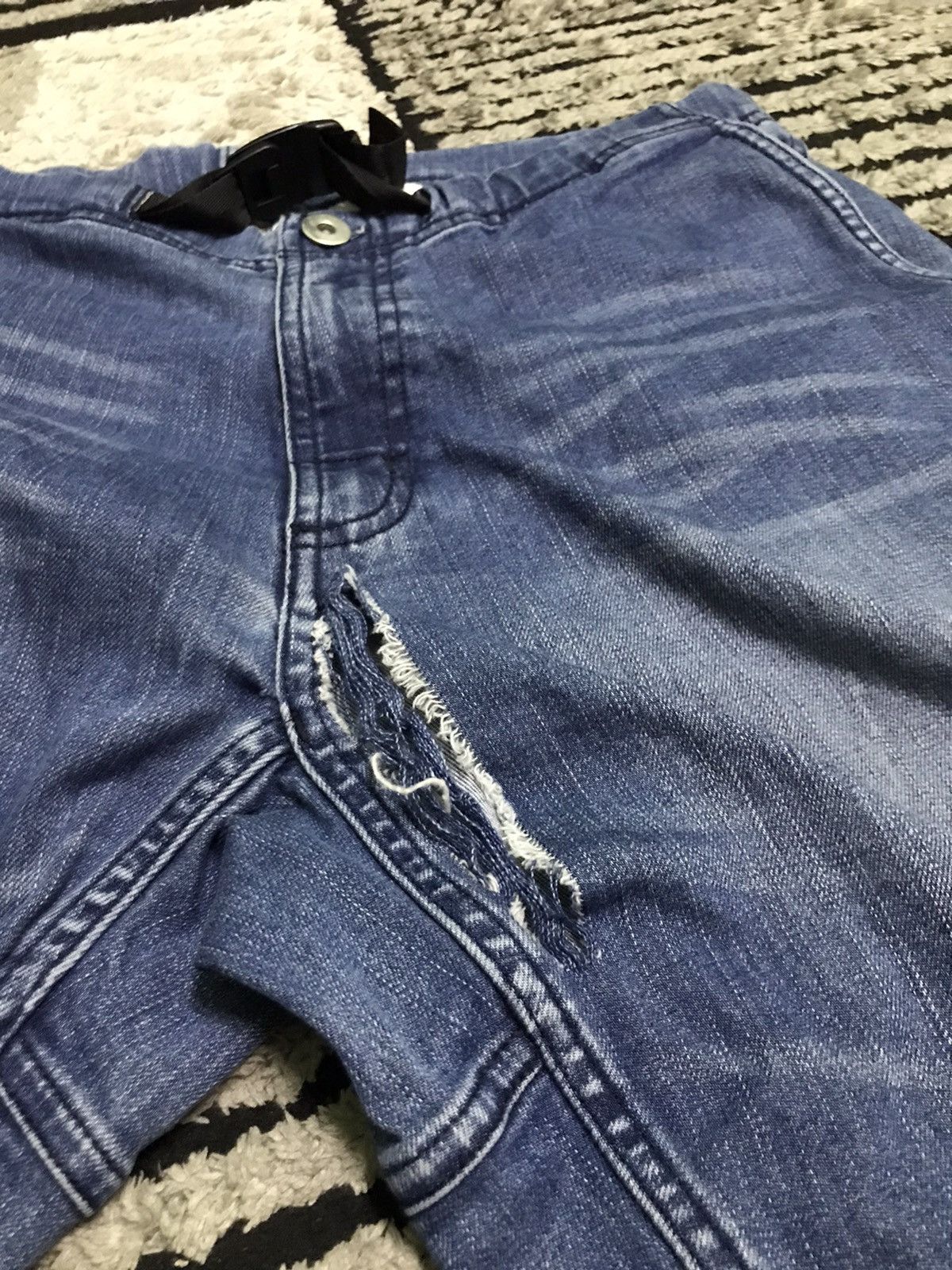 Gramicci 34x28 Gramicci sweatpants distressed light wash blue pants Size US 34 / EU 50 - 5 Thumbnail