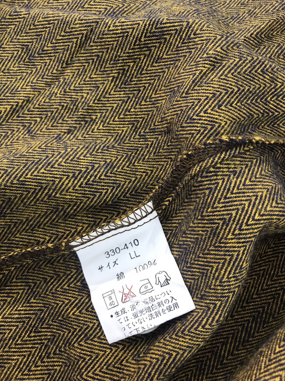 Gianni Valentino Gianni Valentino Italy Button Up Shirt Single Button Design Size US XL / EU 56 / 4 - 7 Thumbnail