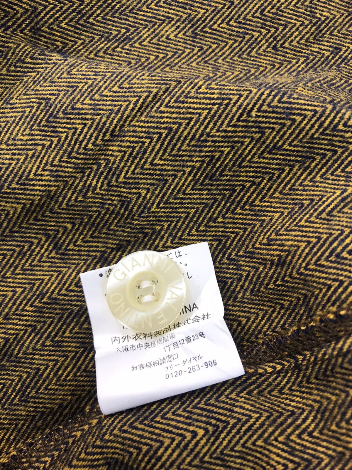 Gianni Valentino Gianni Valentino Italy Button Up Shirt Single Button Design Size US XL / EU 56 / 4 - 8 Thumbnail