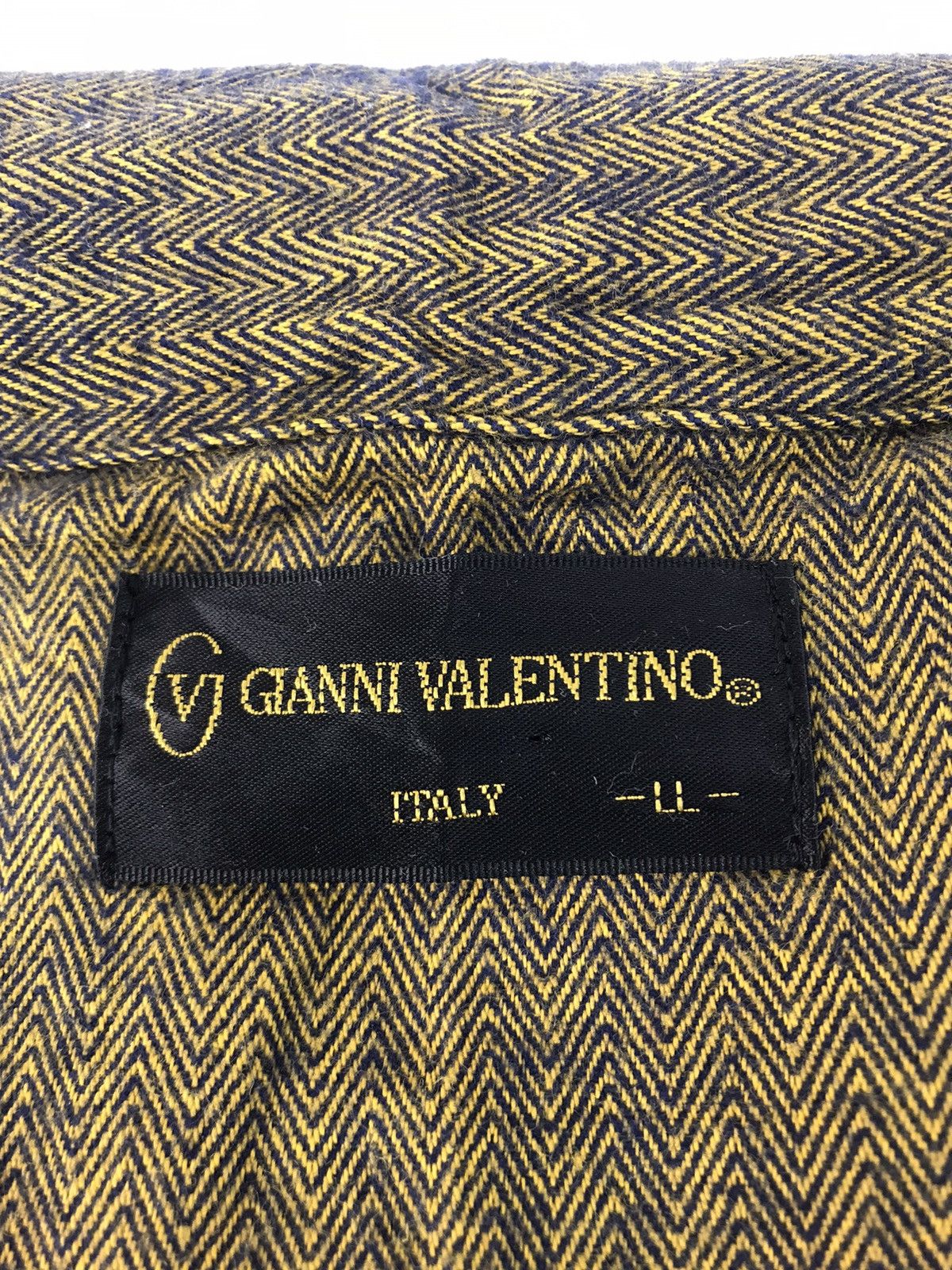 Gianni Valentino Gianni Valentino Italy Button Up Shirt Single Button Design Size US XL / EU 56 / 4 - 6 Thumbnail