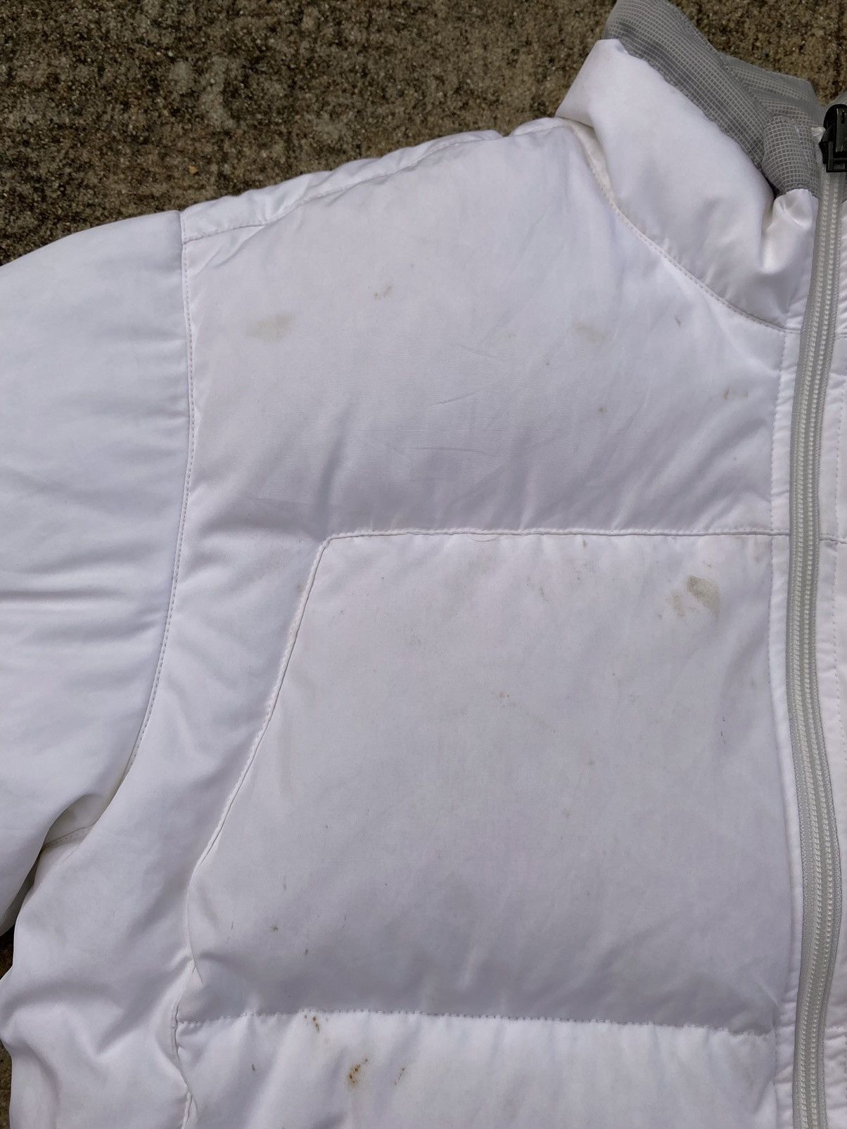 Nike Vintage Nike Swoosh Puffer Jacket White Grey Size US S / EU 44-46 / 1 - 13 Thumbnail