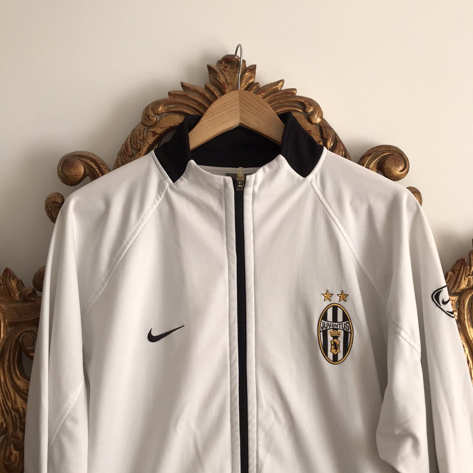 Nike Vintage Nike Juventus blockcore Soccer Zip Jacket Y2K Sz L Size US L / EU 52-54 / 3 - 2 Thumbnail
