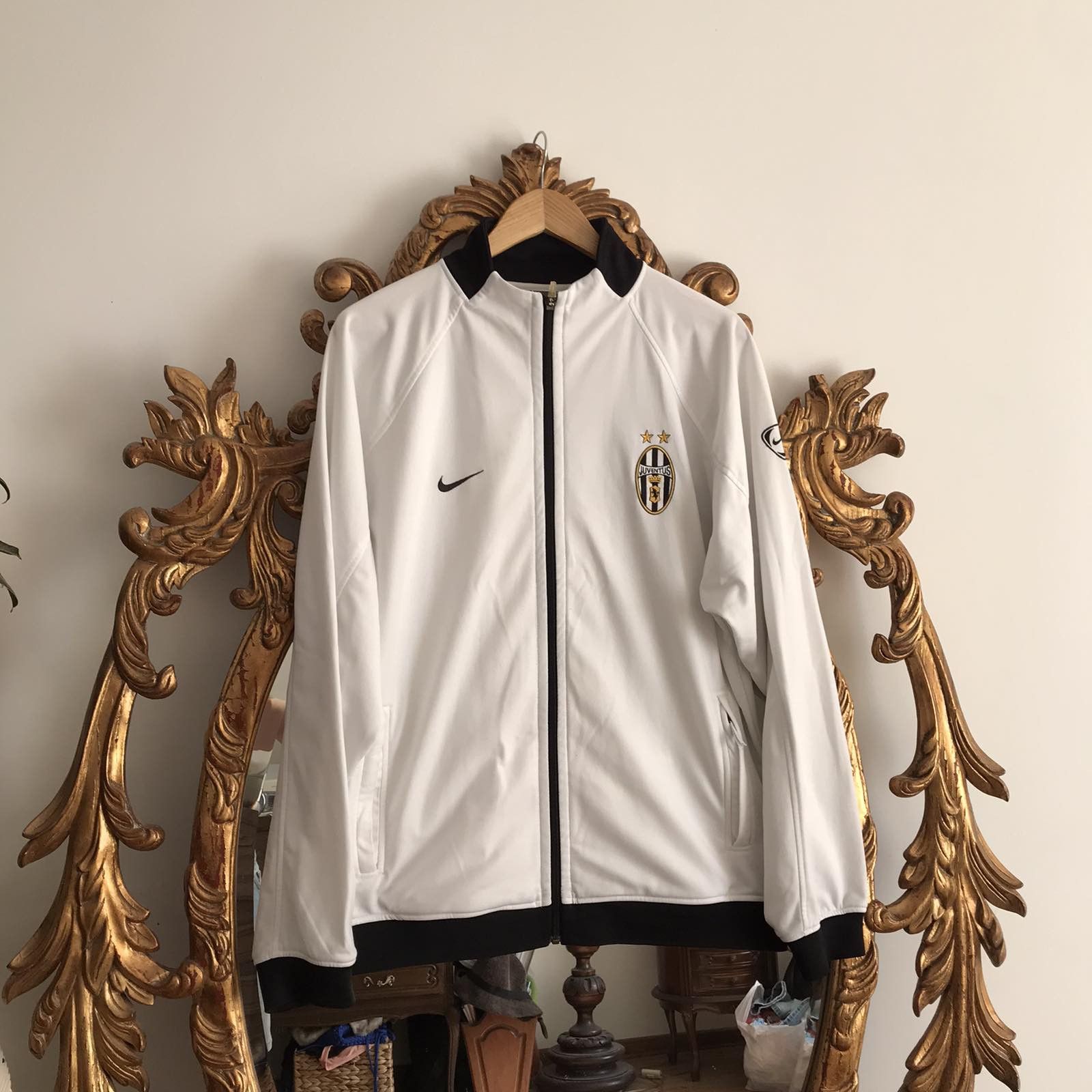 Nike Vintage Nike Juventus blockcore Soccer Zip Jacket Y2K Sz L Size US L / EU 52-54 / 3 - 1 Thumbnail