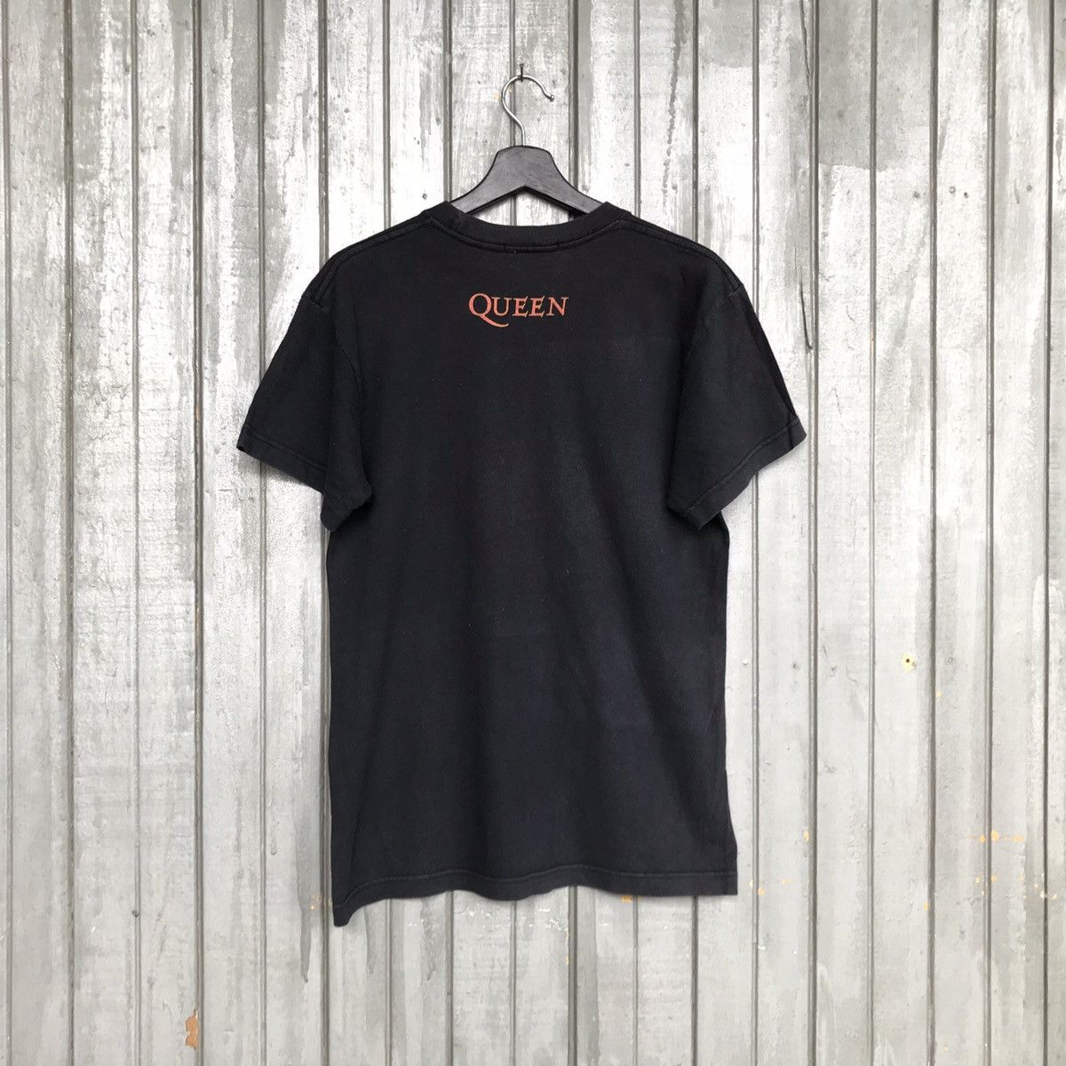 Band Tees 🔥QUEEN flash gordon Band movie tees Size US M / EU 48-50 / 2 - 6 Thumbnail