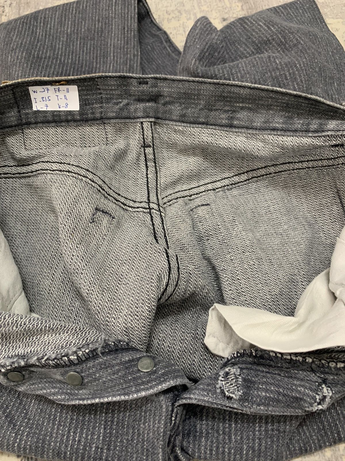Levi's Vtg 80s Levi’s 501 Single R Made In USA Denim Jeans 27x32 Size US 27 - 9 Thumbnail