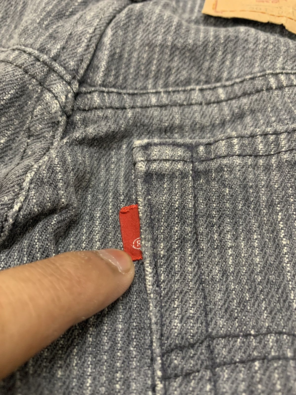 Levi's Vtg 80s Levi’s 501 Single R Made In USA Denim Jeans 27x32 Size US 27 - 10 Thumbnail