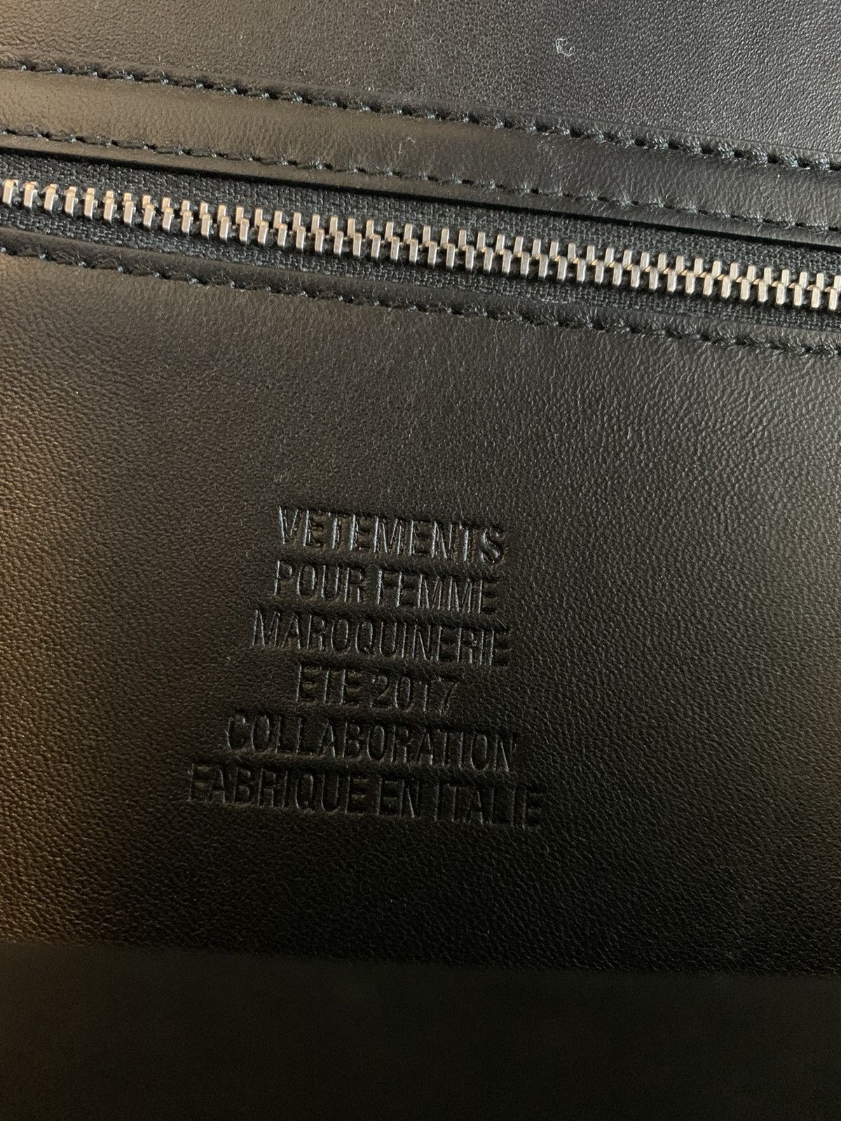 Eastpak × Vetements (NWT $3850) SS’17 Leather clutch bag with chain Size ONE SIZE - 14 Thumbnail