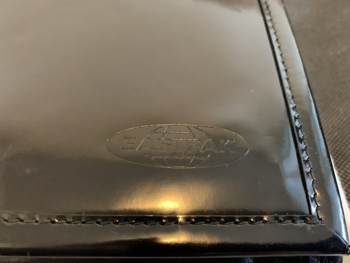 Eastpak × Vetements (NWT $3850) SS’17 Leather clutch bag with chain Size ONE SIZE - 5 Thumbnail