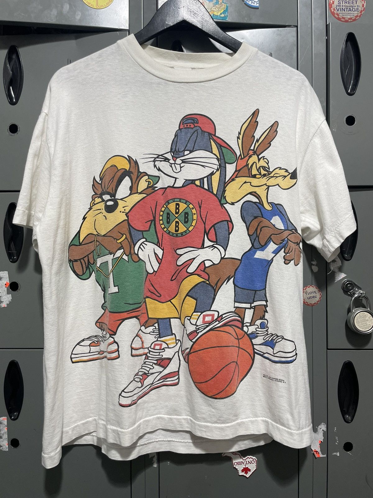 Streetwear × Vintage × Warner Bros Boxy 1993 Looney Tunes cross colors ...