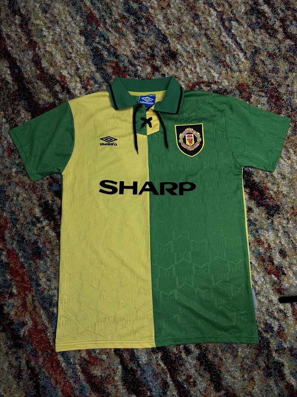 Umbro × Vintage VTG Manchester United 1992-94 Third Shirt #7 Cantona Jersey Size US M / EU 48-50 / 2 - 1 Thumbnail