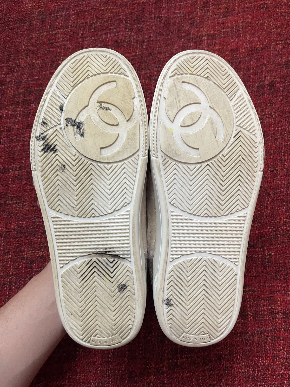 Chanel Chanel velour logo sneakers Size US 7 / IT 37 - 12 Thumbnail